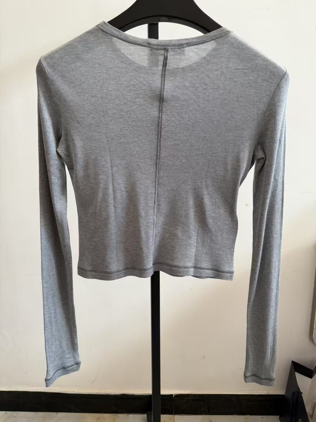 Miu Miu Miumiu Gray Silk Logo Long-Sleeve Top Size S / US 4 / IT 40 - 2 Thumbnail