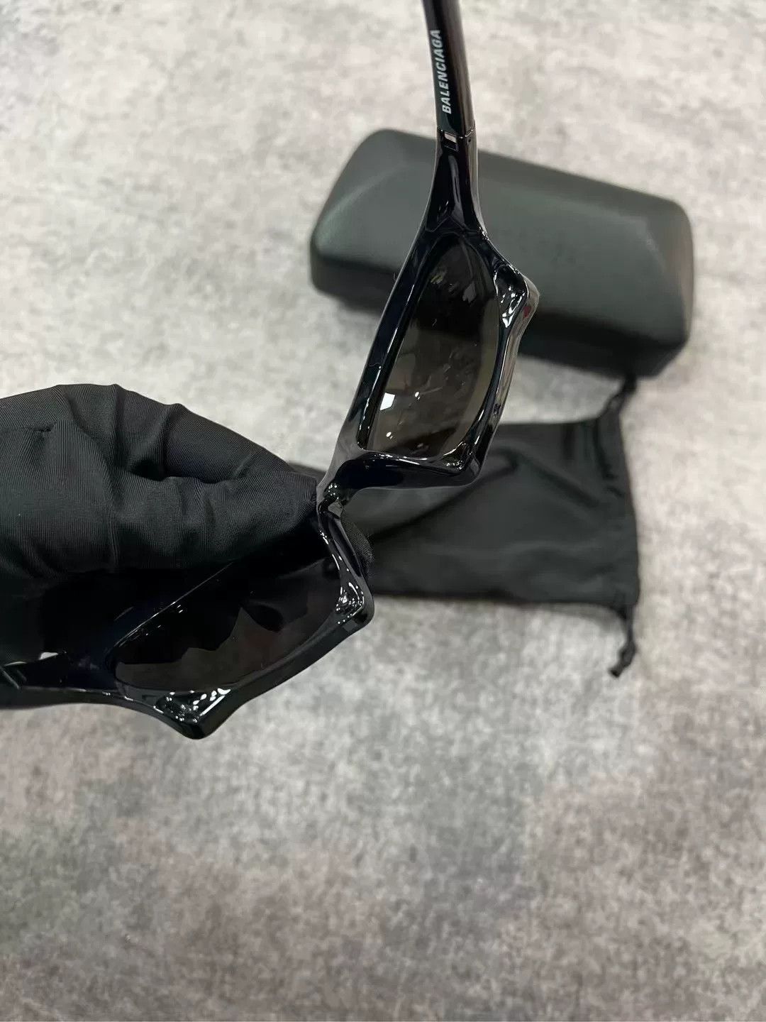 Balenciaga Balenciaga Bat Sunglasses Size ONE SIZE - 7 Thumbnail