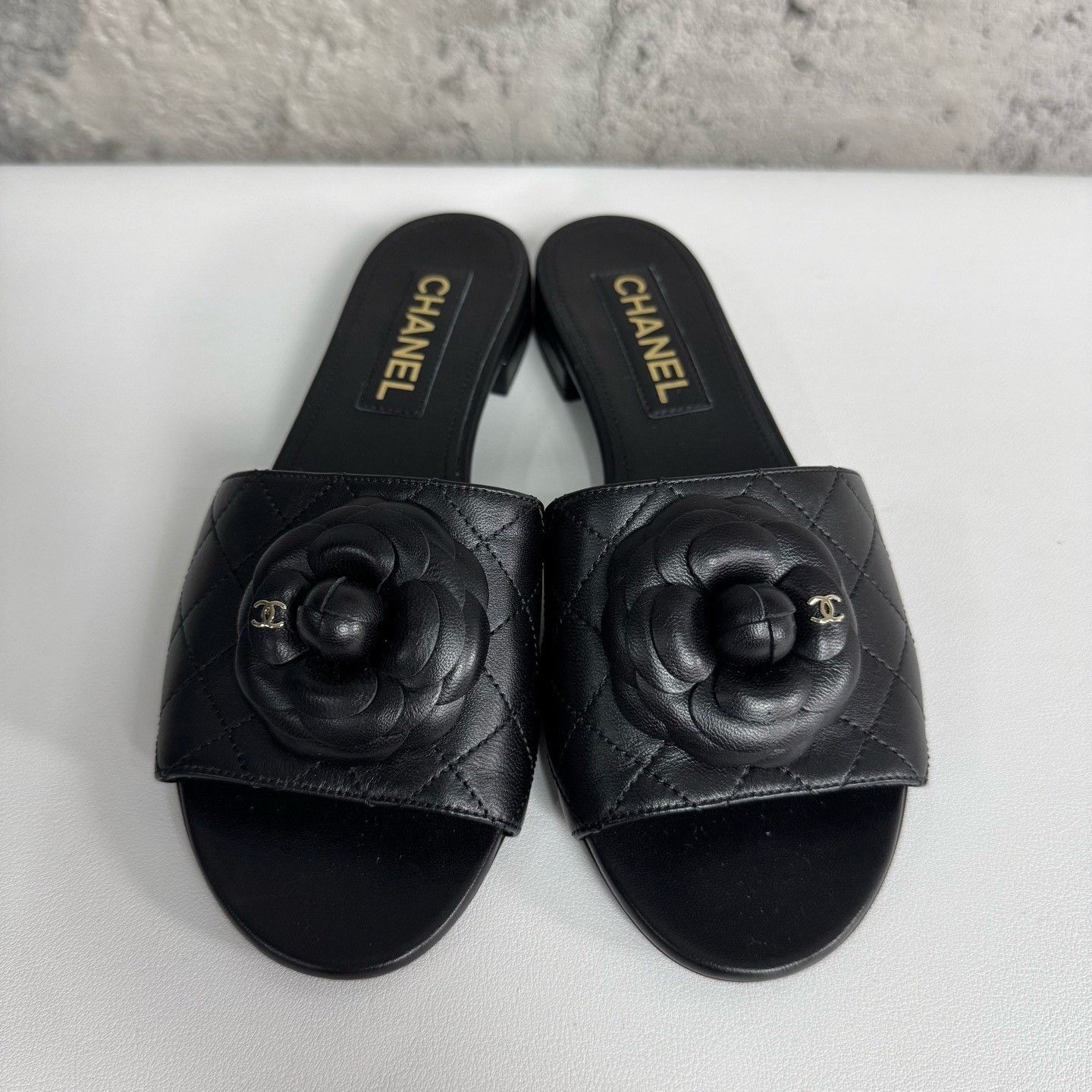 Chanel Chanel Camellia Slippers Size US 8 / IT 38 - 5 Thumbnail