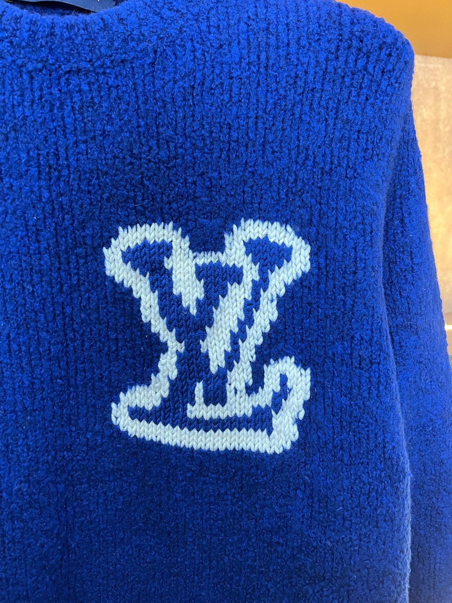 Louis Vuitton Louis Vuitton Blue Logo Sweater Size US M / EU 48-50 / 2 - 3 Thumbnail