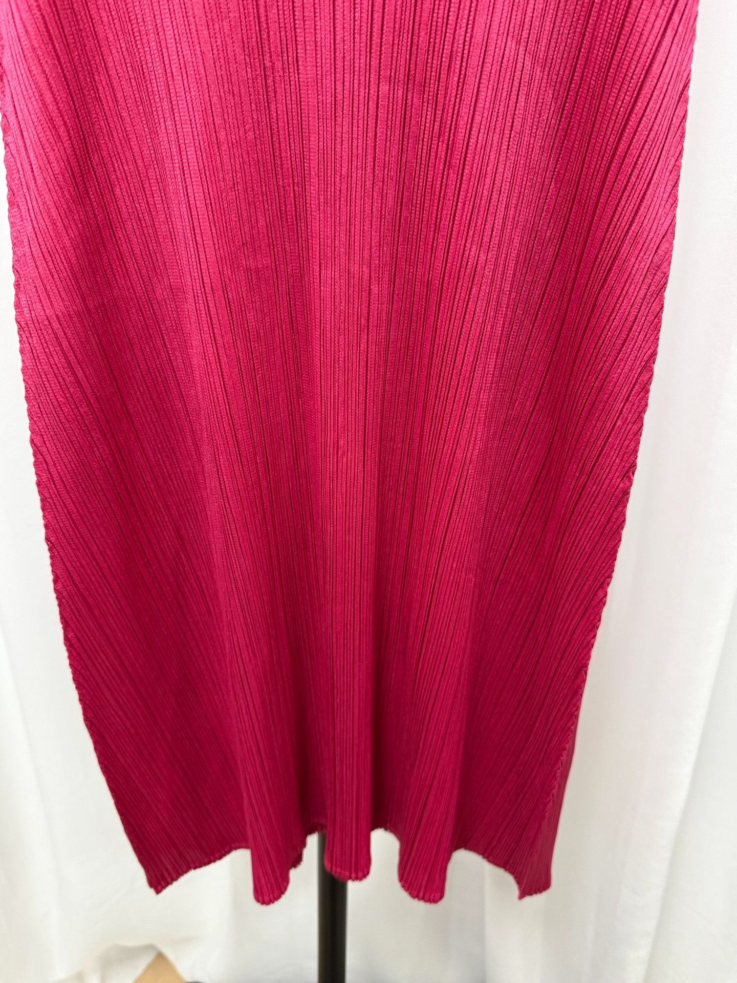 Pleats Please Issey Miyake Pleats Please Issey Miyake Pink Pleated Sleeveless Dress Size L / US 10 / IT 46 - 3 Thumbnail
