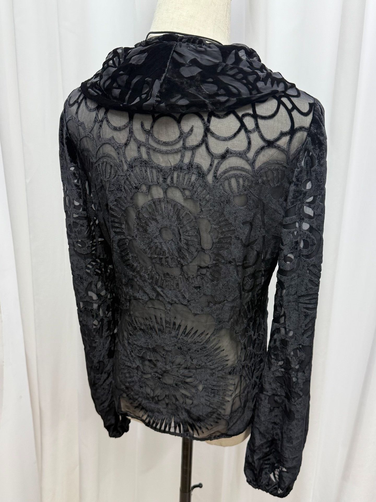 Vivienne Tam Vivienne Tam Black Lace Long-Sleeve Top Size XL / US 12-14 / IT 48-50 - 8 Thumbnail