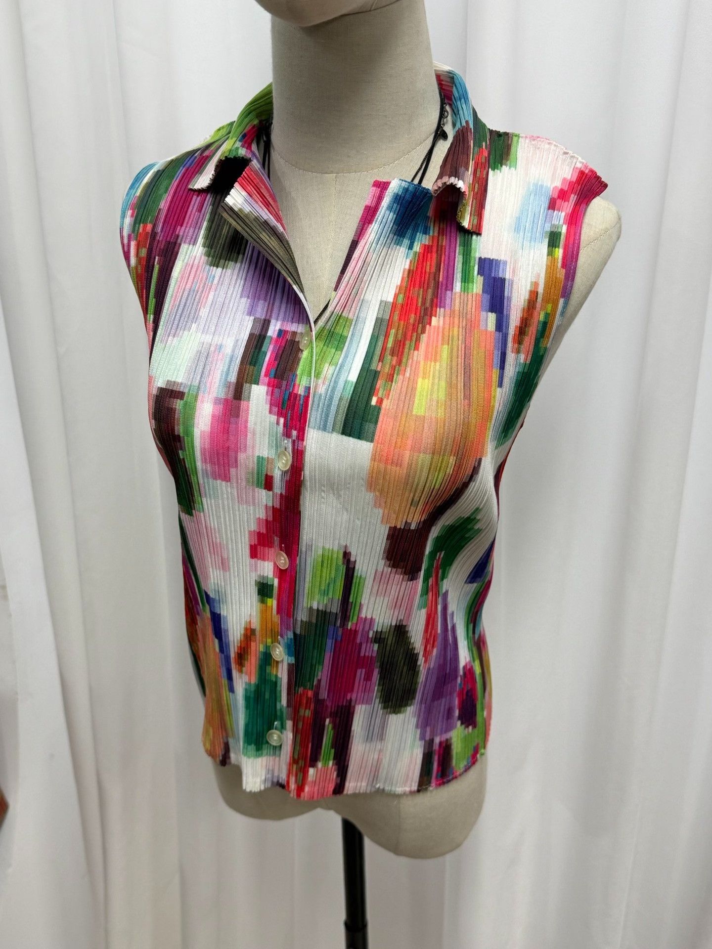Pleats Please Issey Miyake Pleats Please Issey Miyake Mosaic Sleeveless Shirt Size L / US 10 / IT 46 - 9 Thumbnail