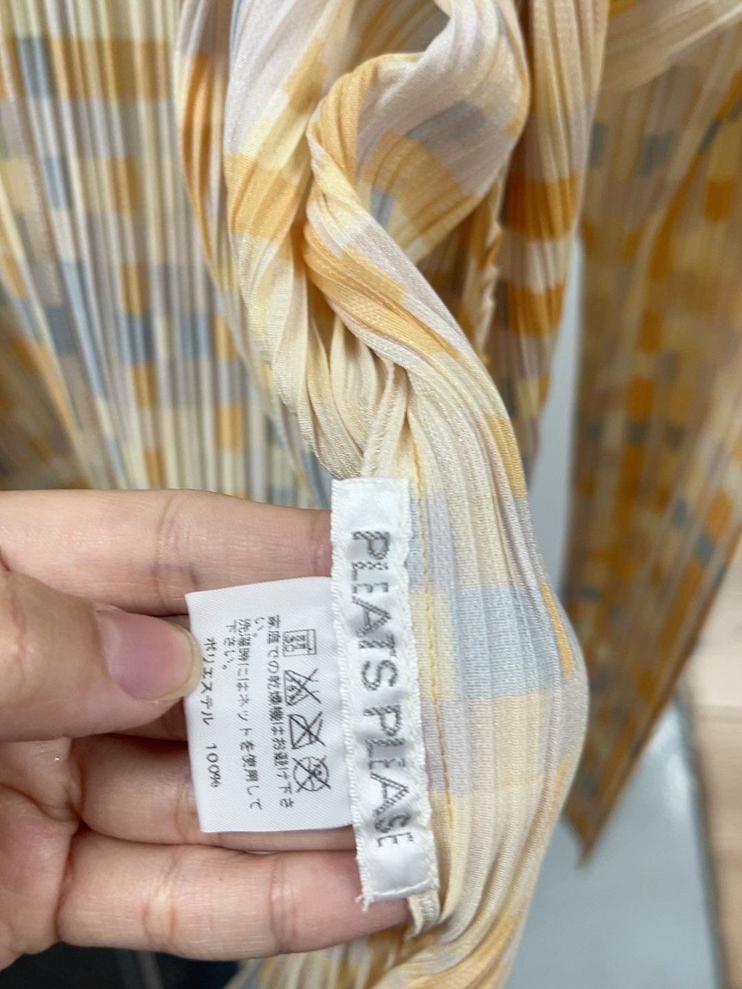 Pleats Please Issey Miyake Pleats Please ISSEY MIYAKE Yellow Mosaic Pleated Top Size L / US 10 / IT 46 - 3 Thumbnail