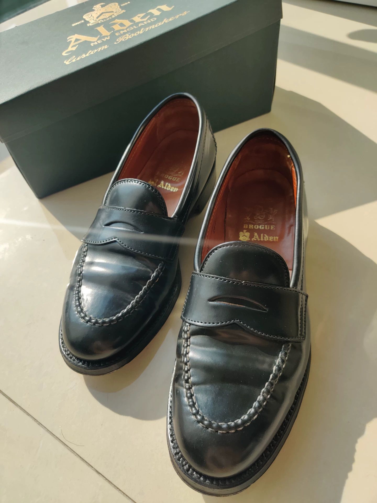 Alden Alden C Last Shell Cordovan Loafers 7.5 Size US 7.5 / EU 40-41 - 3 Thumbnail