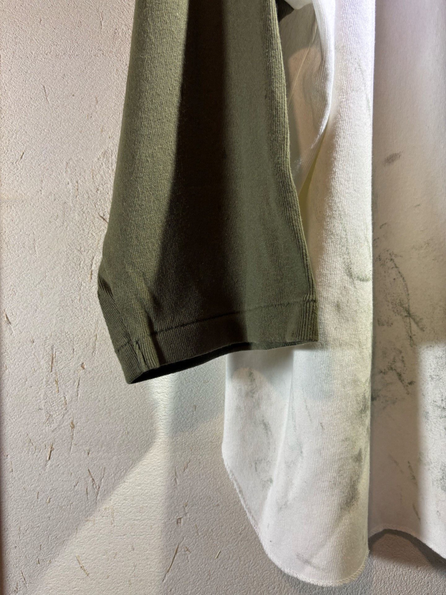 Bow3ry Bowwow Distressed Stain 3/4 Sleeve Size US L / EU 52-54 / 3 - 5 Thumbnail