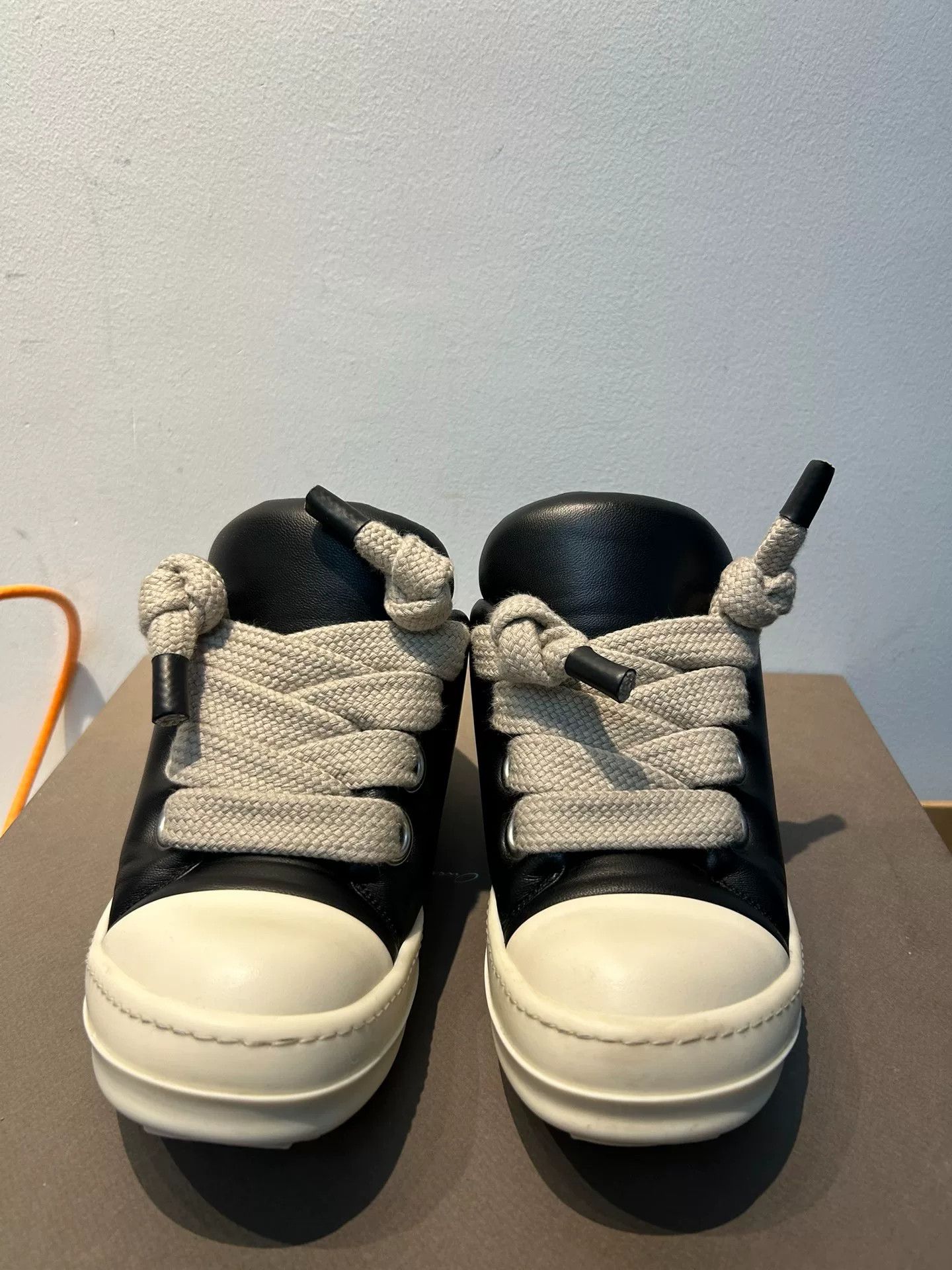 Rick Owens Rick Owens Black Low-Top Chunky Sneakers Size US 6 / IT 36 - 2 Thumbnail