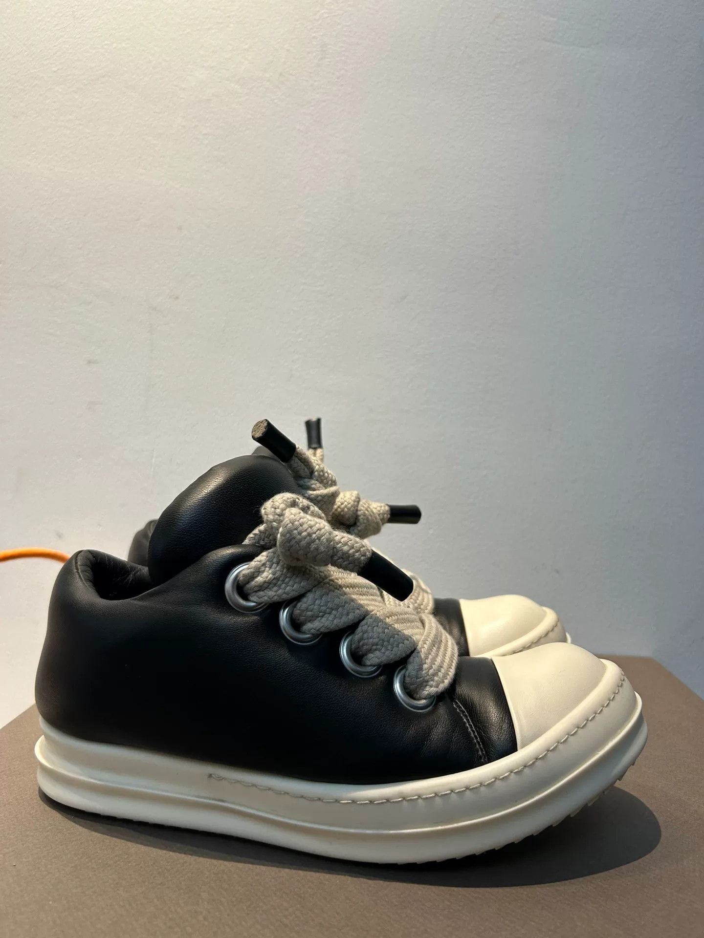 Rick Owens Rick Owens Black Low-Top Chunky Sneakers Size US 6 / IT 36 - 3 Thumbnail
