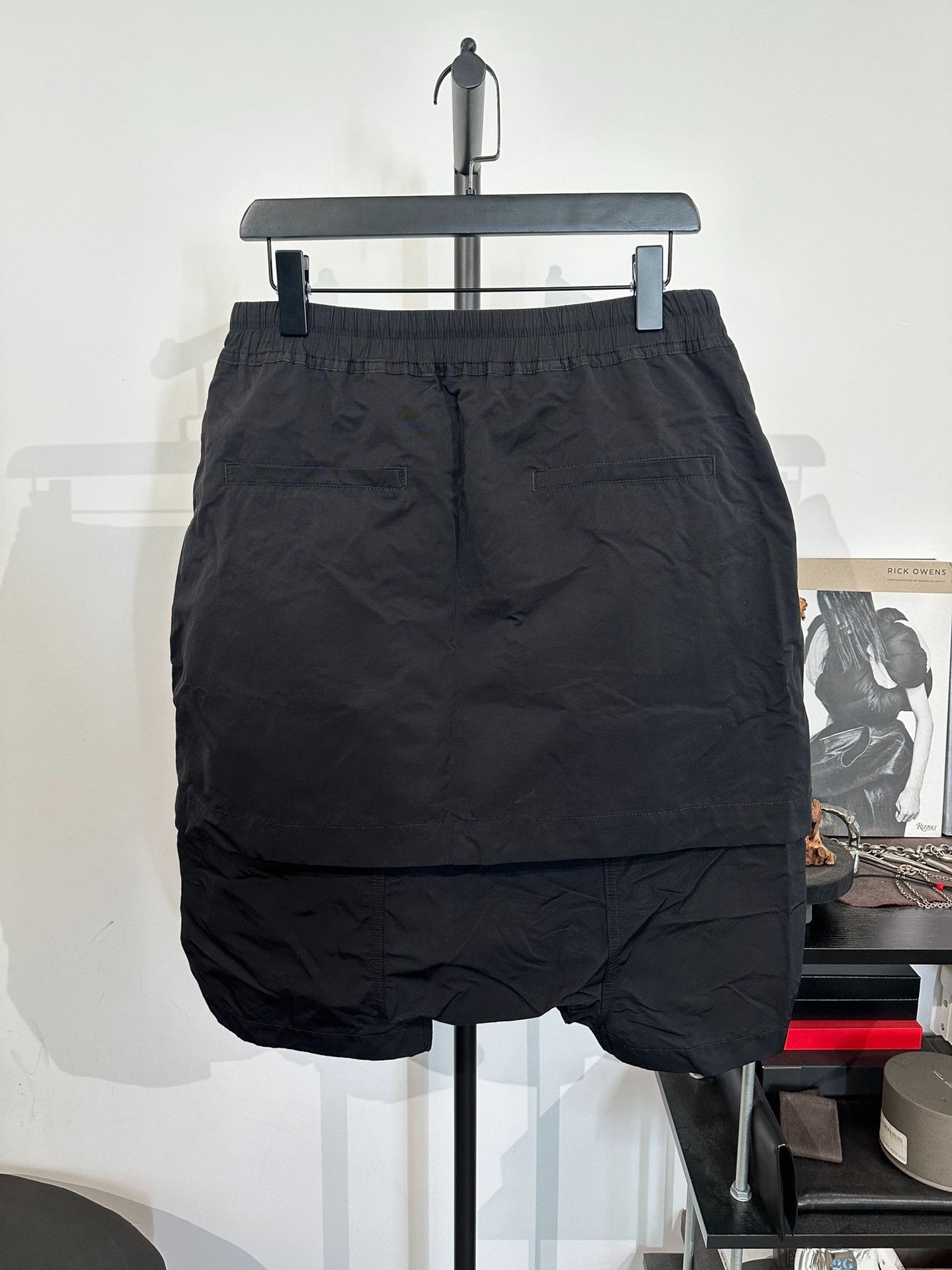 Rick Owens Rick Owens Double-Layer Capri Shorts S Size 40" / US 18 - 2 Thumbnail