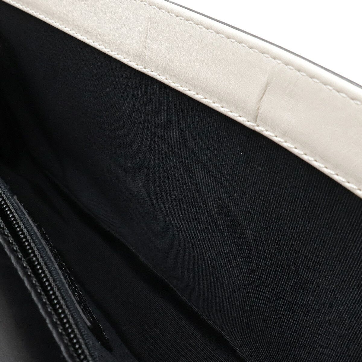 Chanel Chanel Chanel Boy Chanel Leather Shoulder Bag Leather Shoulder Bag DUTY FREE for USA Size ONE SIZE - 7 Thumbnail