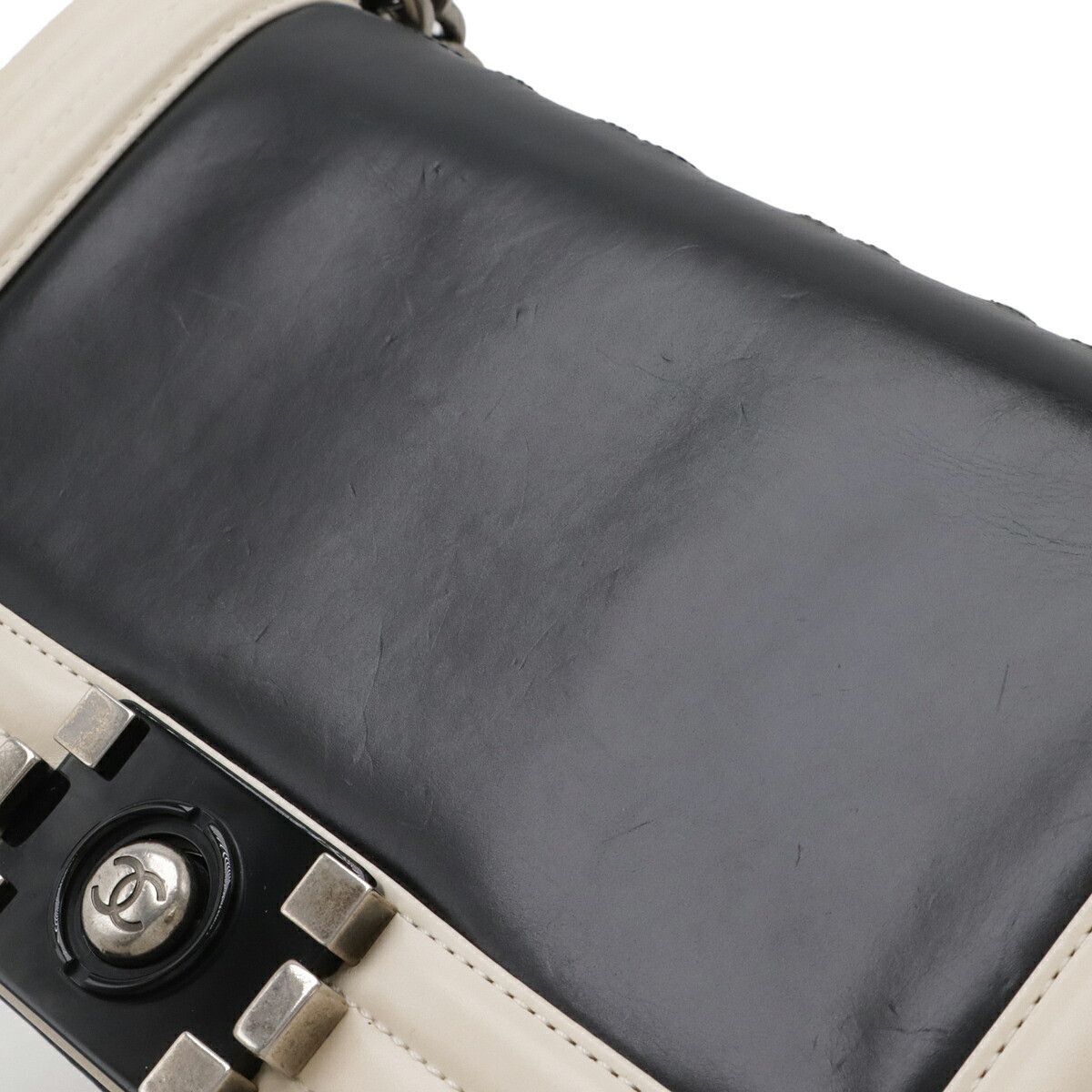 Chanel Chanel Chanel Boy Chanel Leather Shoulder Bag Leather Shoulder Bag DUTY FREE for USA Size ONE SIZE - 5 Thumbnail