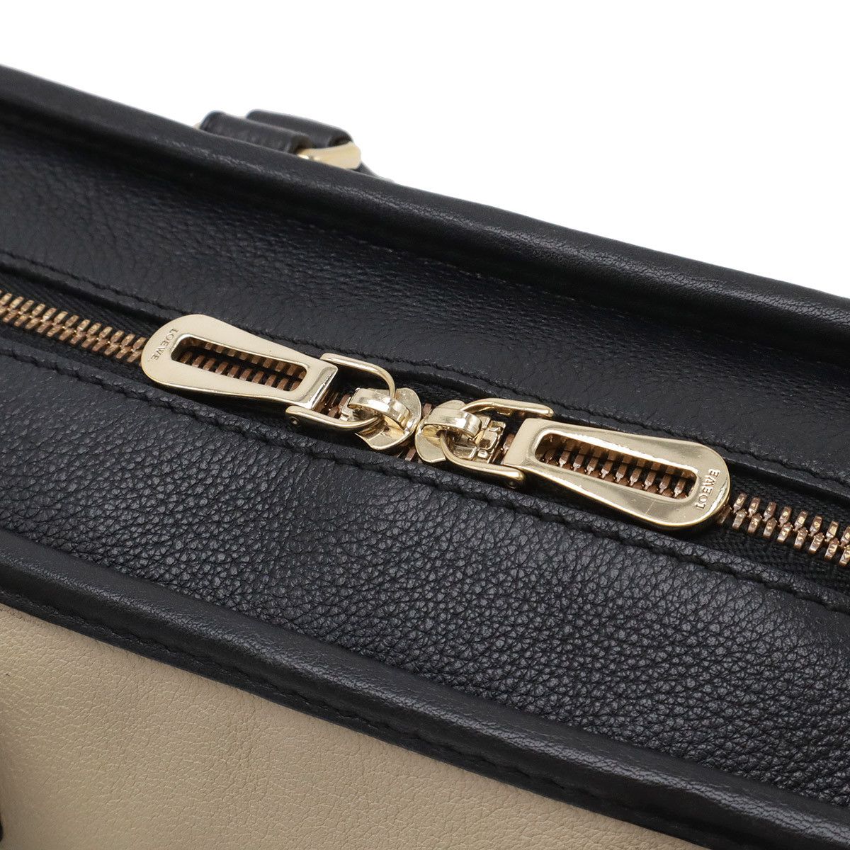 Loewe Loewe Loewe Amazona 23 Leather 2way Bag Leather Shoulder Bag DUTY FREE for USA Size ONE SIZE - 4 Thumbnail