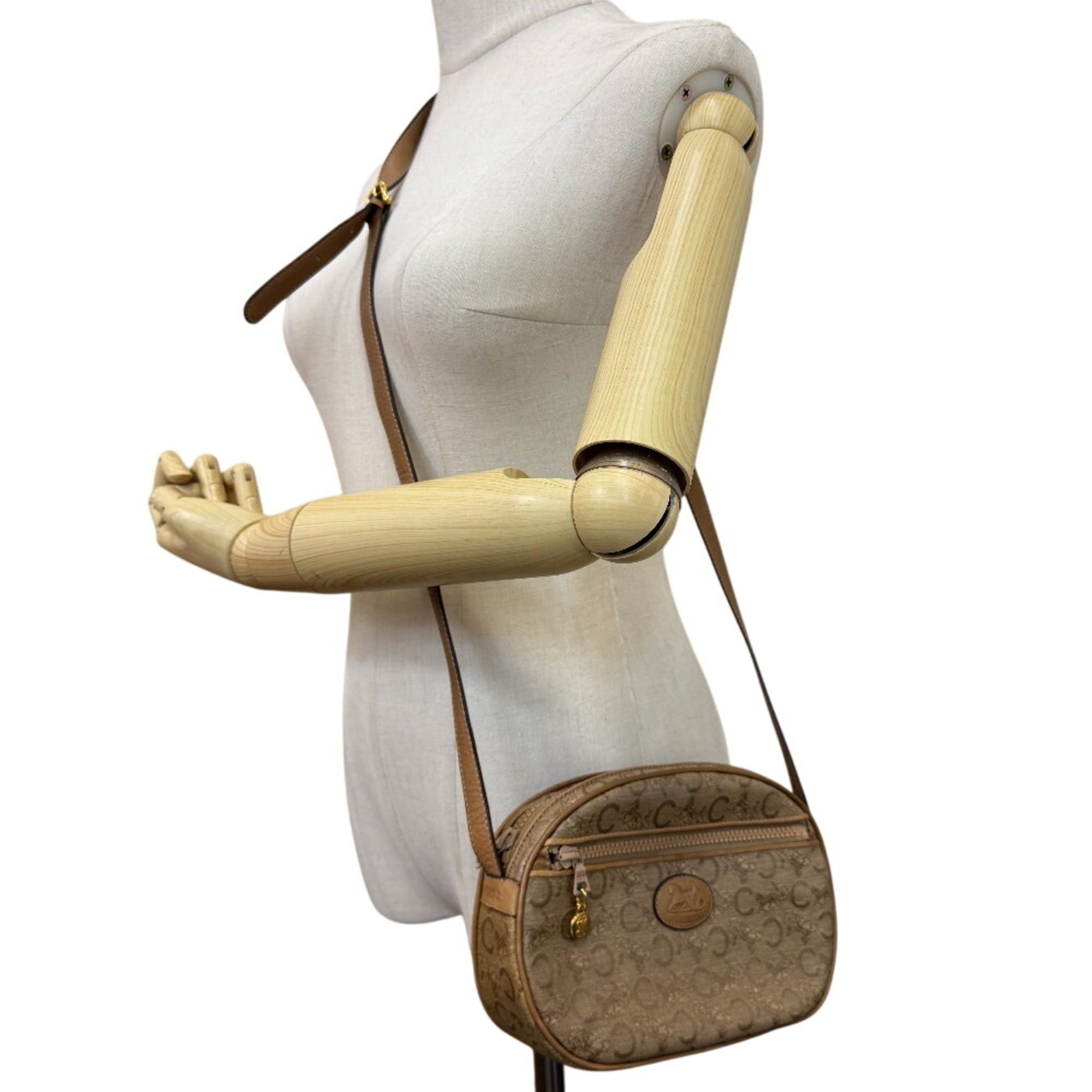 Celine CELINE Sulky Pochette C Carriage Pattern Shoulder Bag Brown Size ONE SIZE - 9 Thumbnail