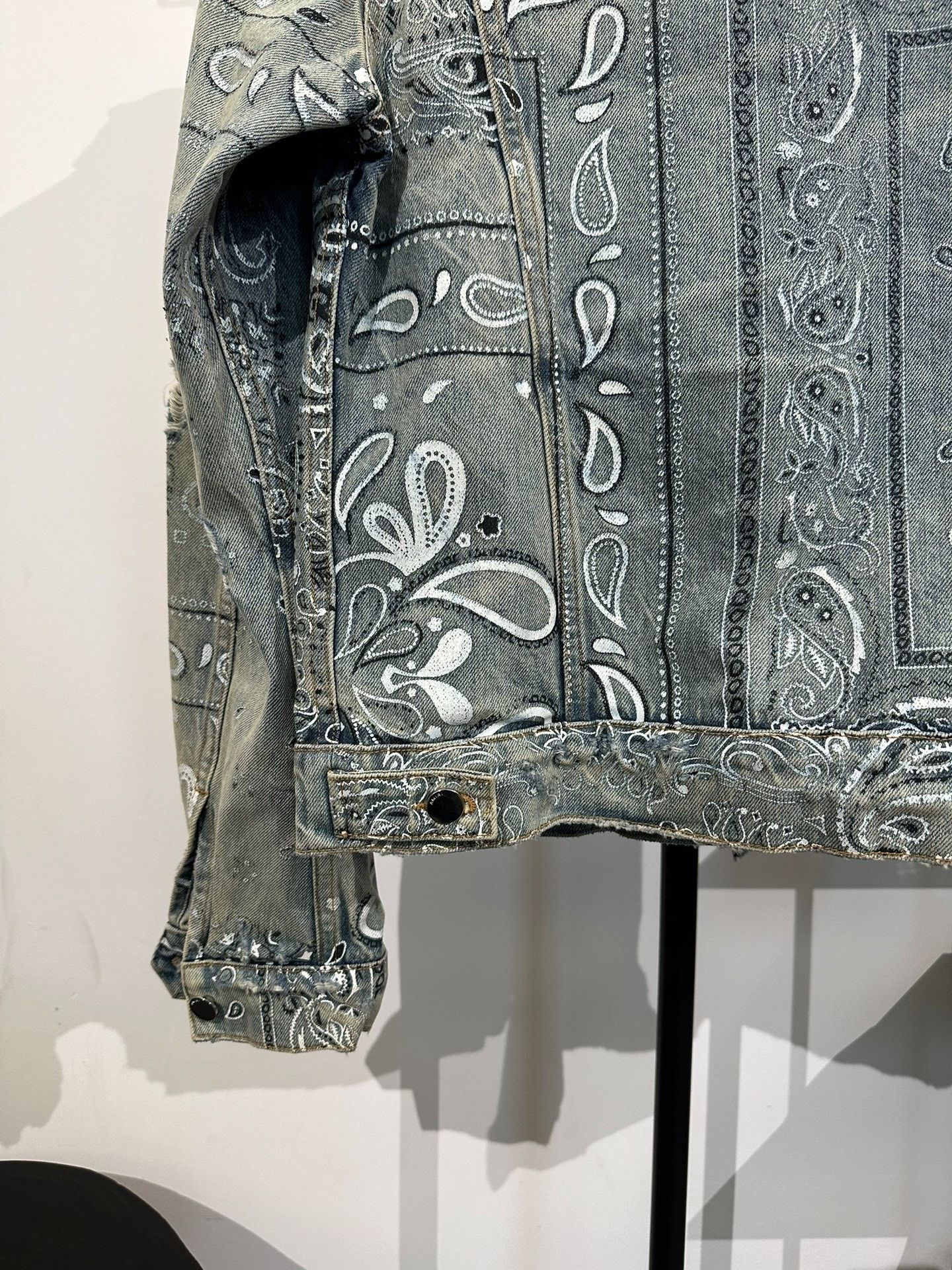 Amiri Amiri Washed Distressed Denim Jacket Size US M / EU 48-50 / 2 - 6 Thumbnail