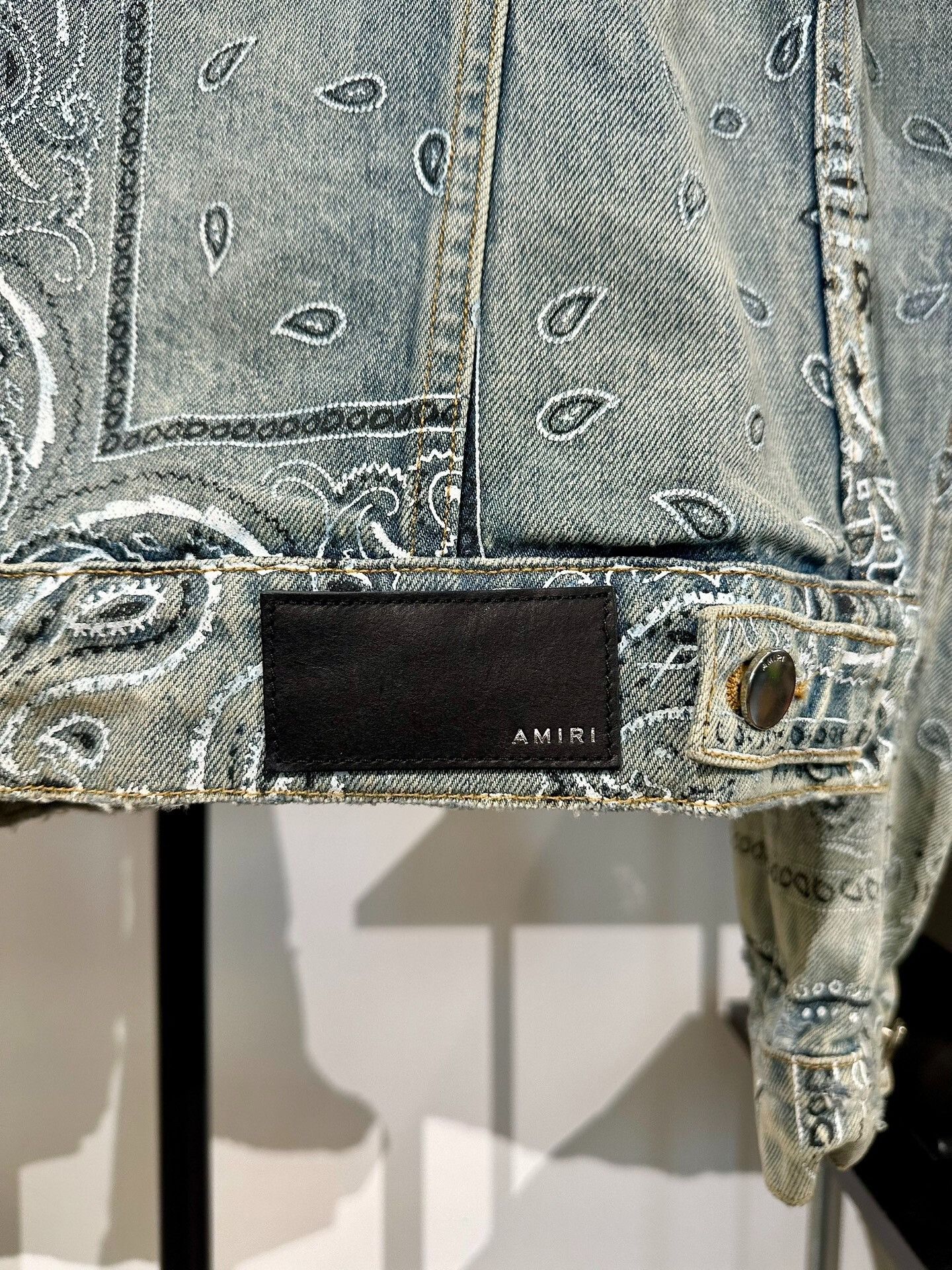 Amiri Amiri Washed Distressed Denim Jacket Size US M / EU 48-50 / 2 - 7 Thumbnail