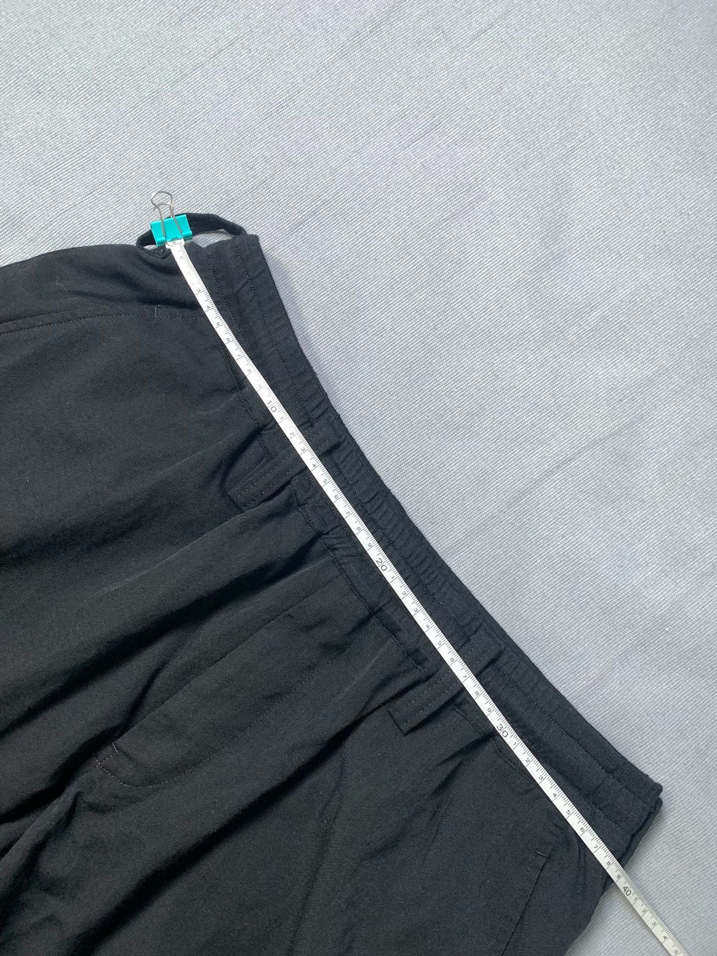 Yohji Yamamoto Yohji Yamamoto Wool Casual Pants Size US 26 / EU 42 - 7 Thumbnail