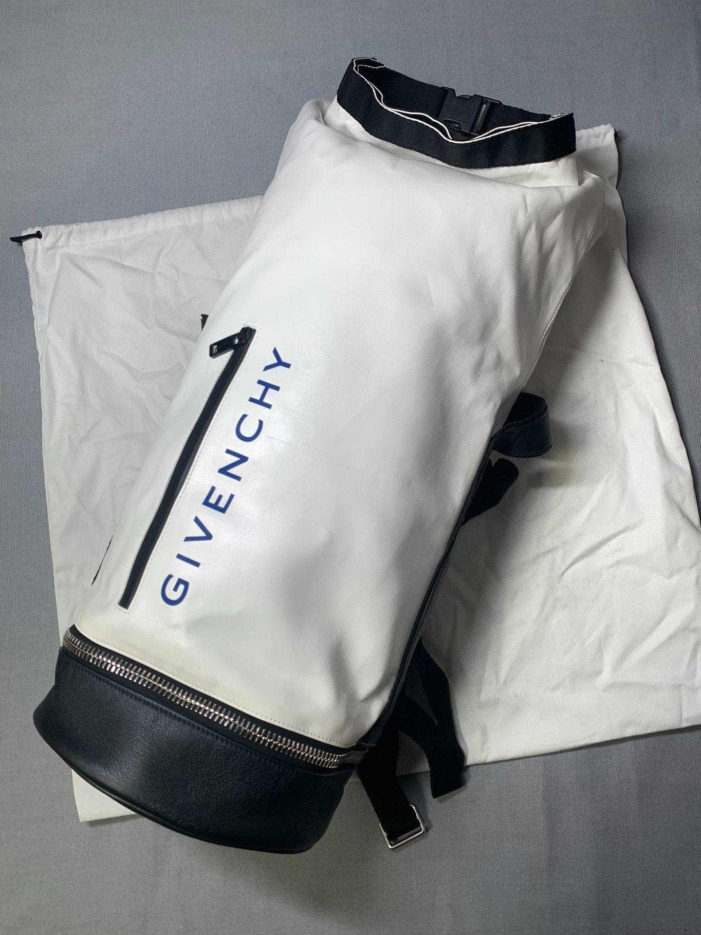 Givenchy Givenchy Convertible Cylinder Backpack Size ONE SIZE - 2 Thumbnail