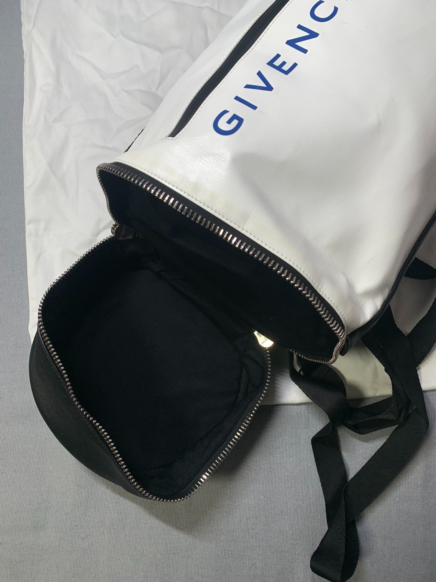 Givenchy Givenchy Convertible Cylinder Backpack Size ONE SIZE - 4 Thumbnail
