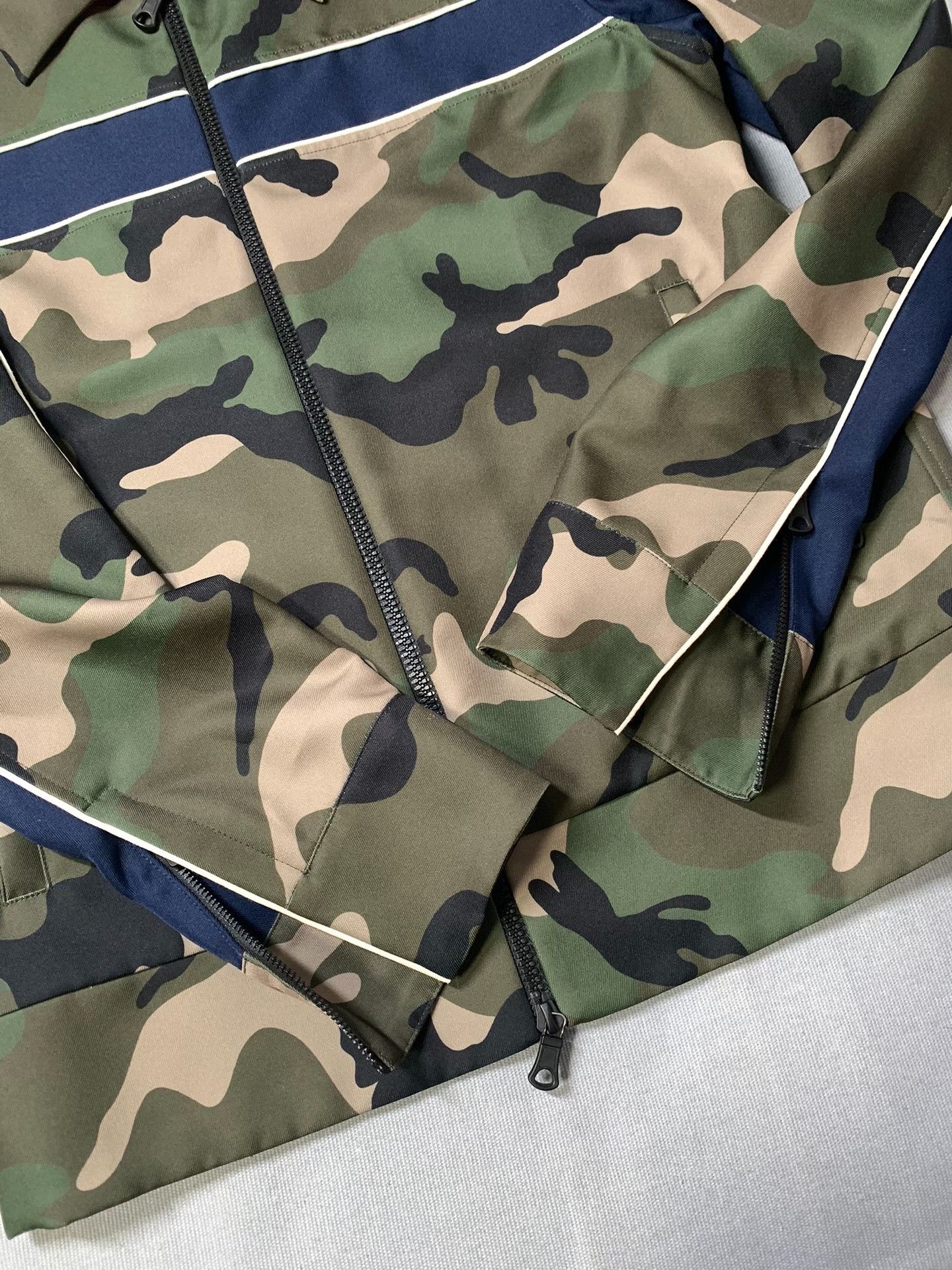 Valentino Valentino Runway Camo Jacket Size US M / EU 48-50 / 2 - 4 Thumbnail