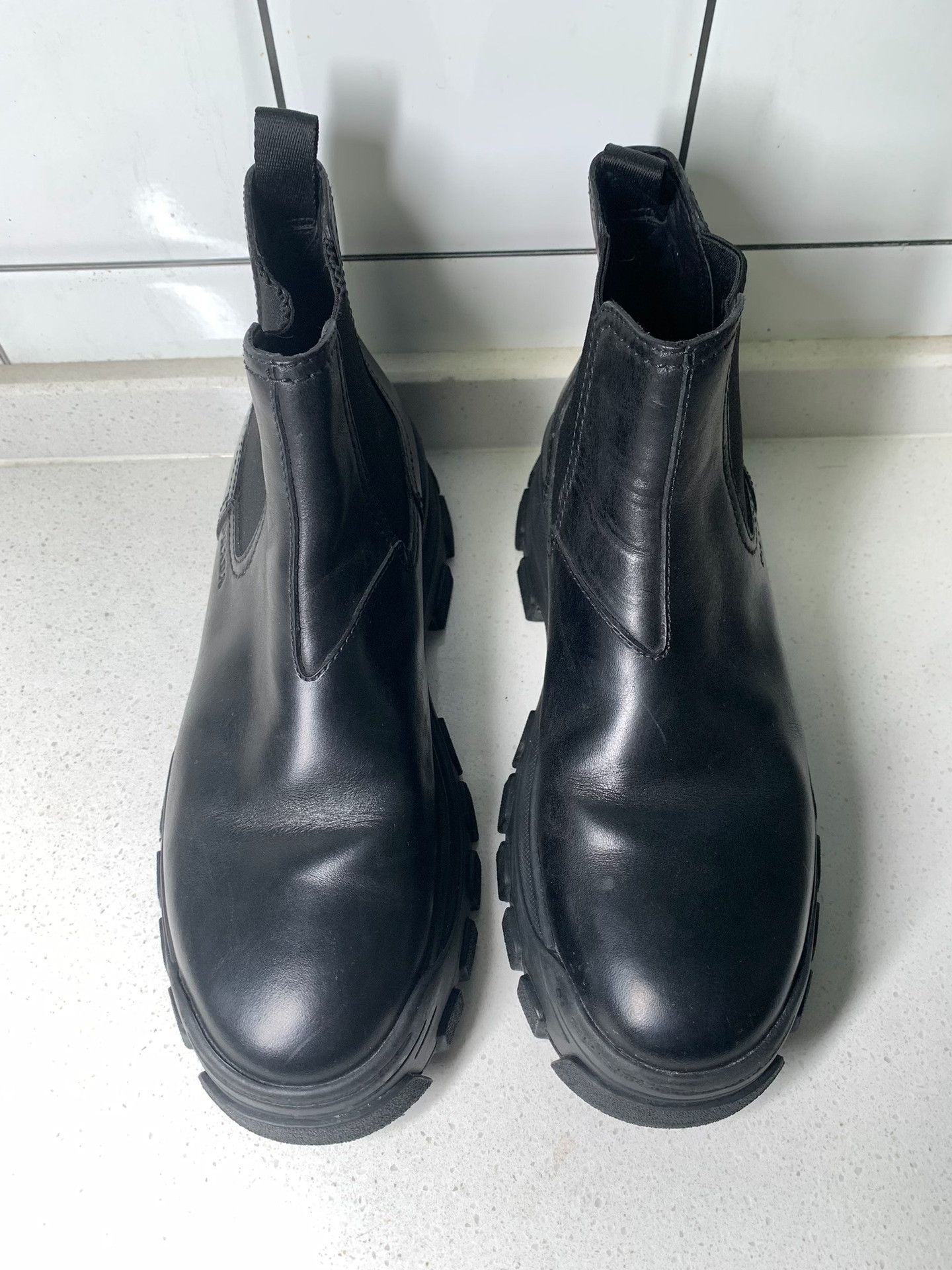 Prada Prada Platform Embossed Logo High-Top Boots Size US 7 / IT 37 - 2 Thumbnail