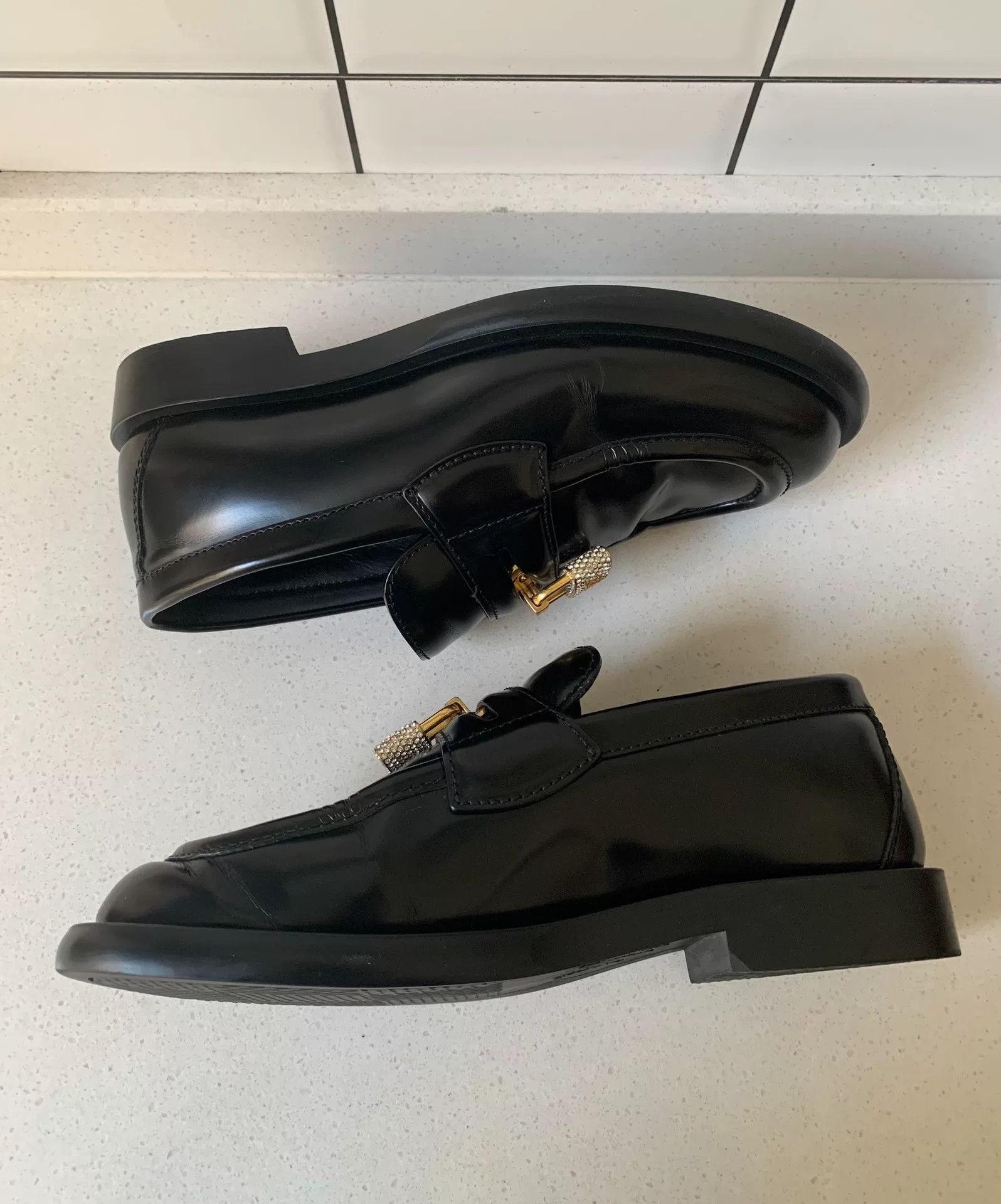 Louis Vuitton Louis Vuitton Diamond Buckle Loafers Size US 6 / IT 36 - 4 Thumbnail