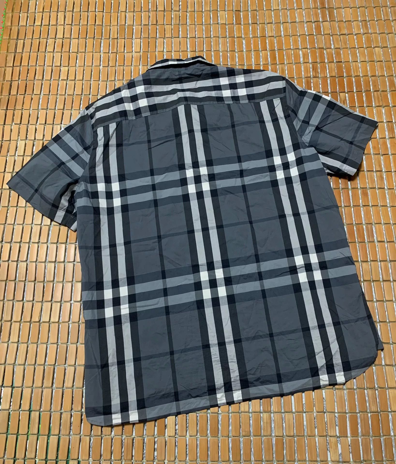 Burberry Burberry Classic Check Short-Sleeve Shirt Size US XXL / EU 58 / 5 - 3 Thumbnail