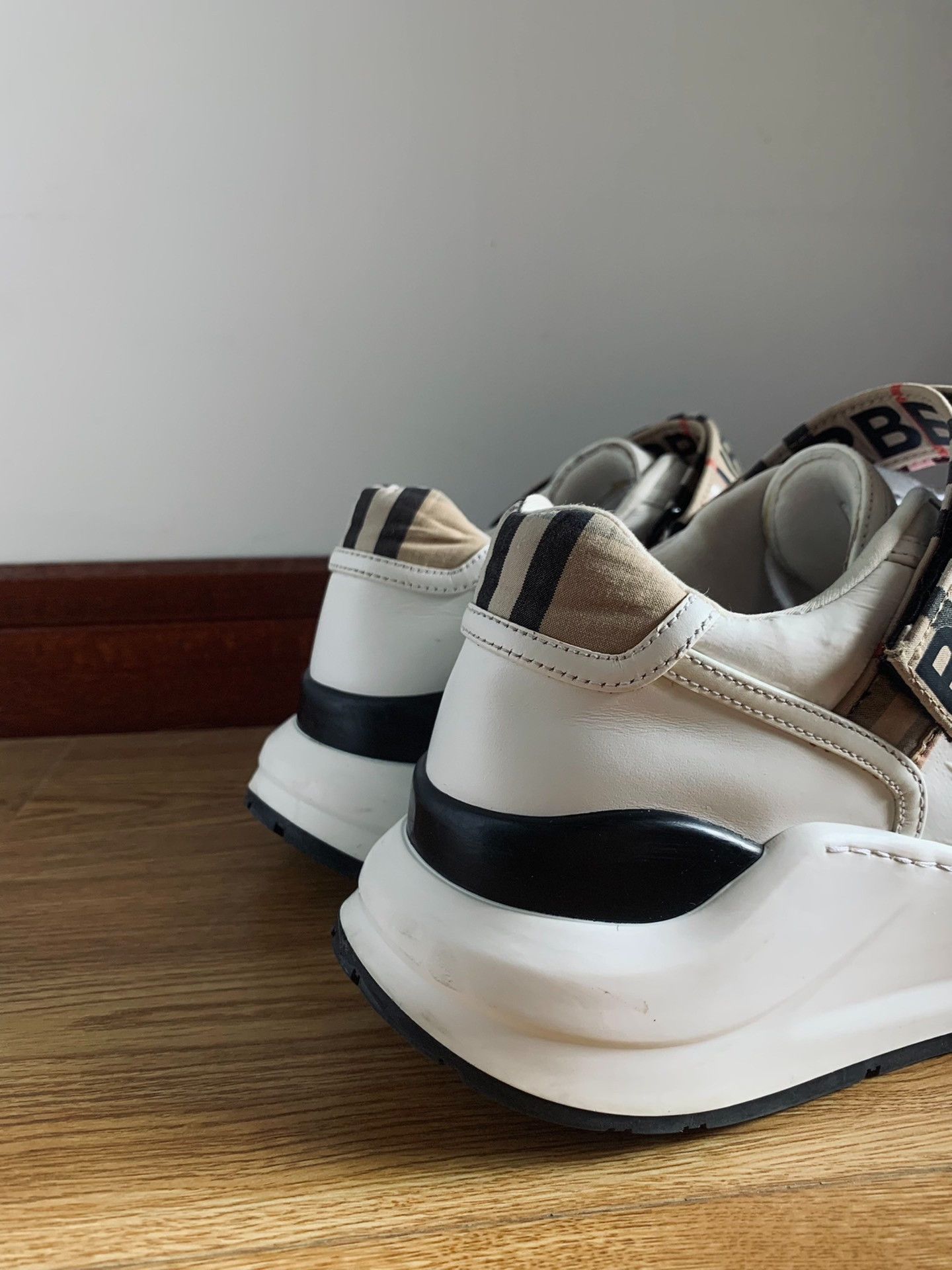 Burberry Burberry Low-Top Retro Dad Shoes Size US 7.5 / EU 40-41 - 5 Thumbnail