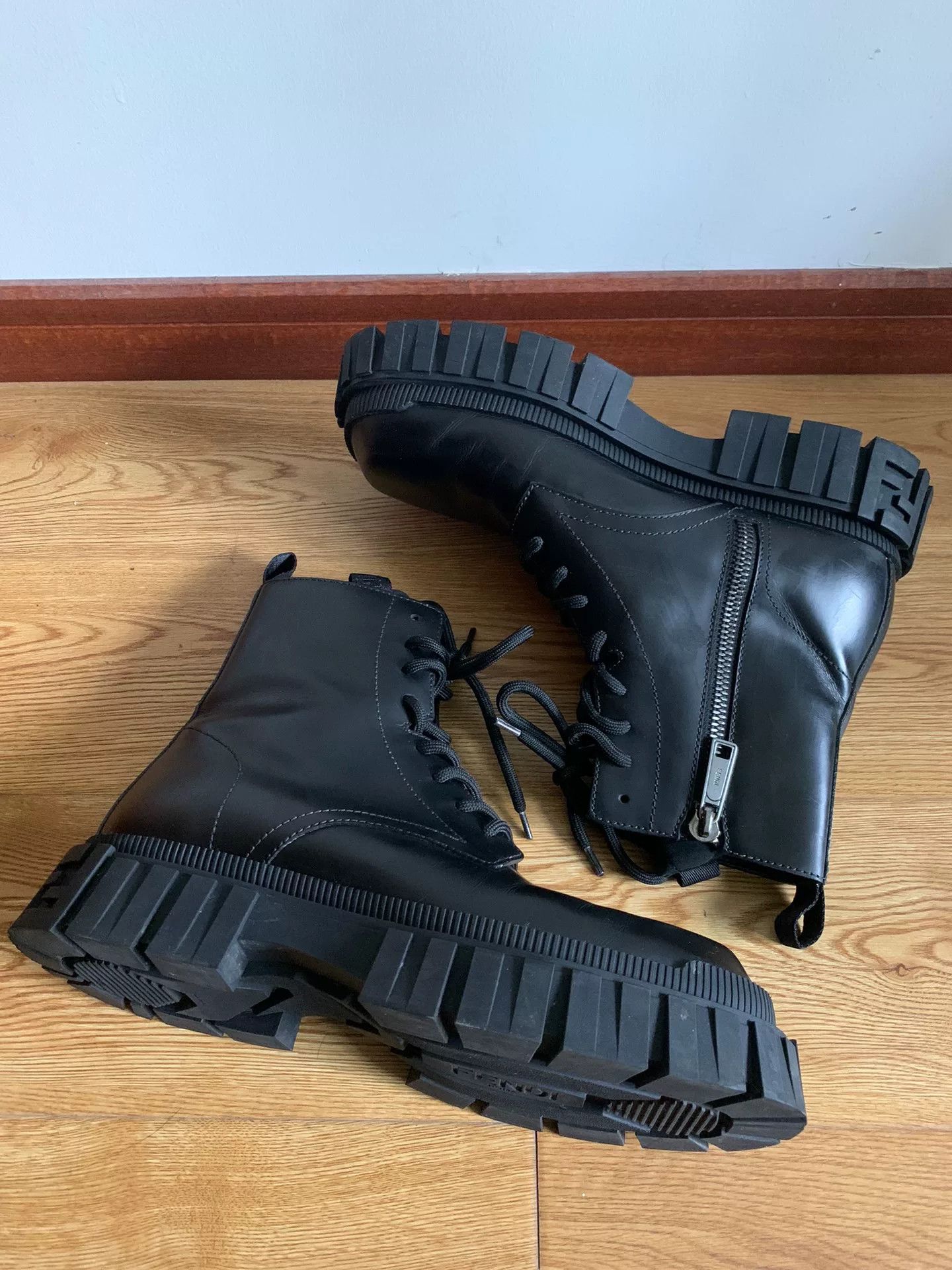 Fendi Fendi Platform Zip Combat Boots Size US 8.5 / EU 41-42 - 3 Thumbnail