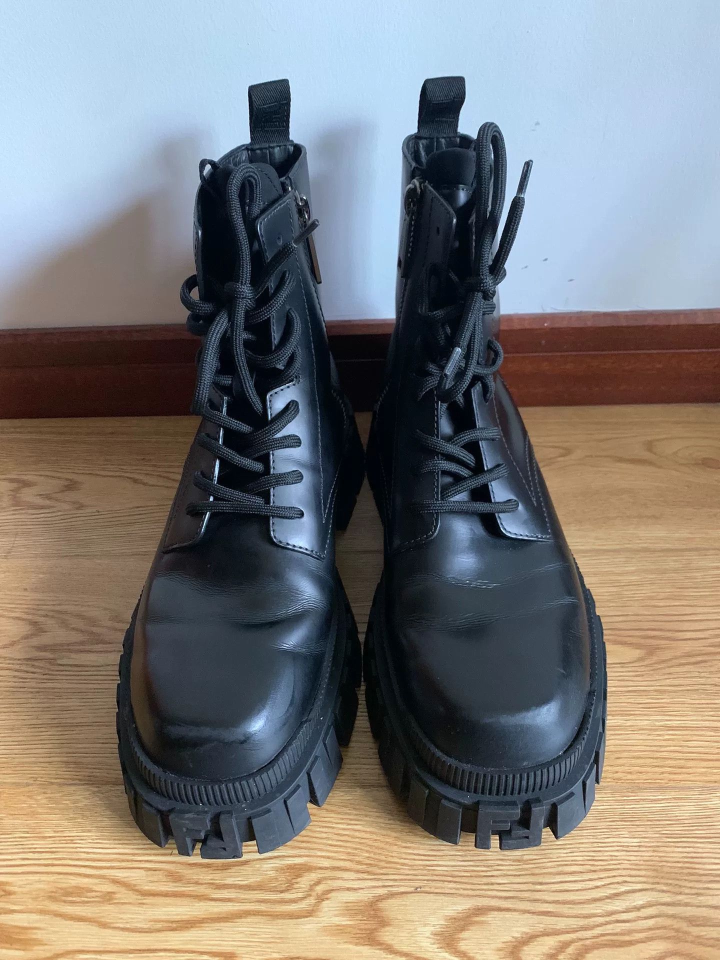 Fendi Fendi Platform Zip Combat Boots Size US 8.5 / EU 41-42 - 2 Thumbnail