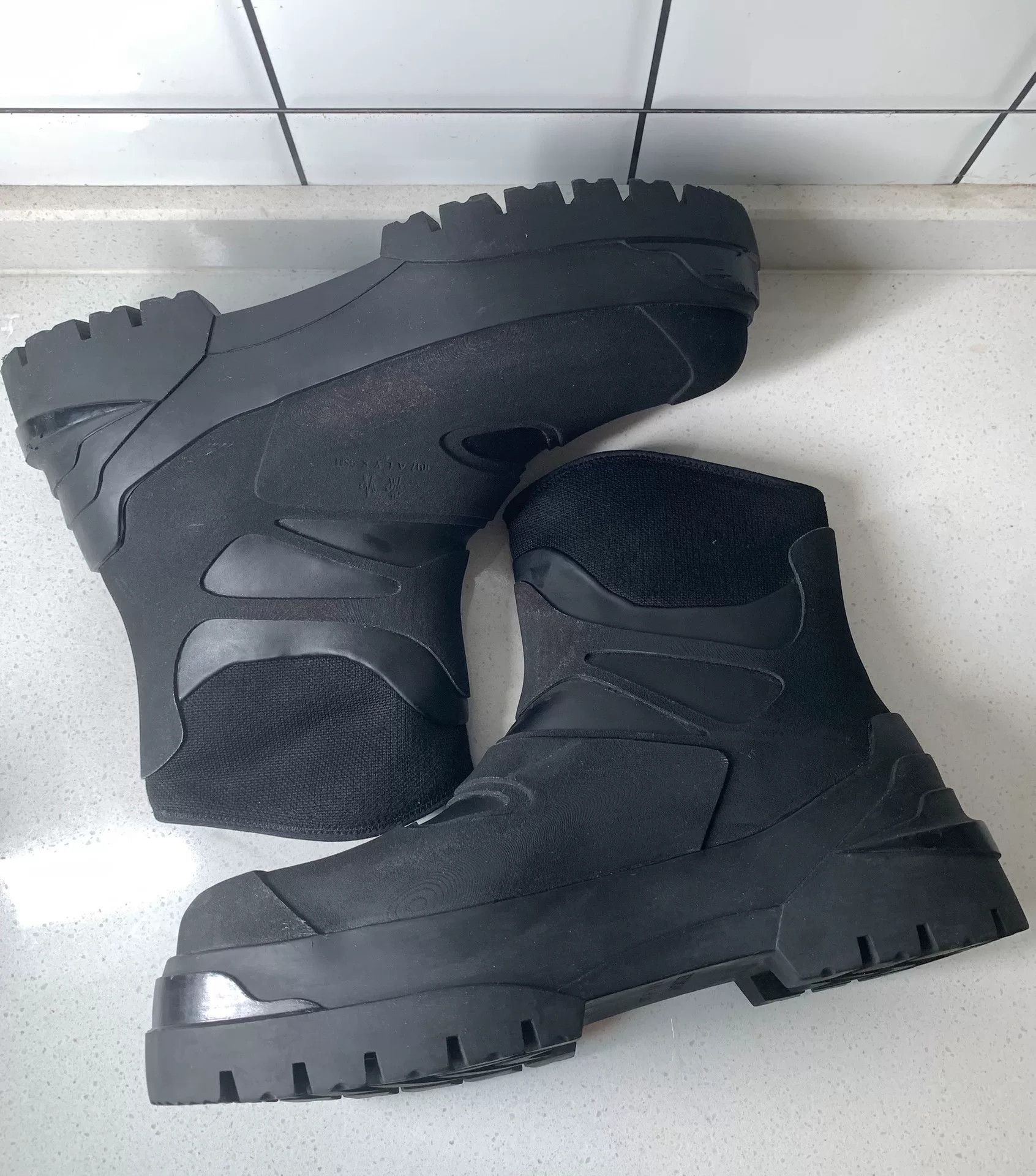 1017 ALYX 9SM Moncler x 1017 ALYX Rubber High-Top Boots Size US 10 / EU 43 - 4 Thumbnail
