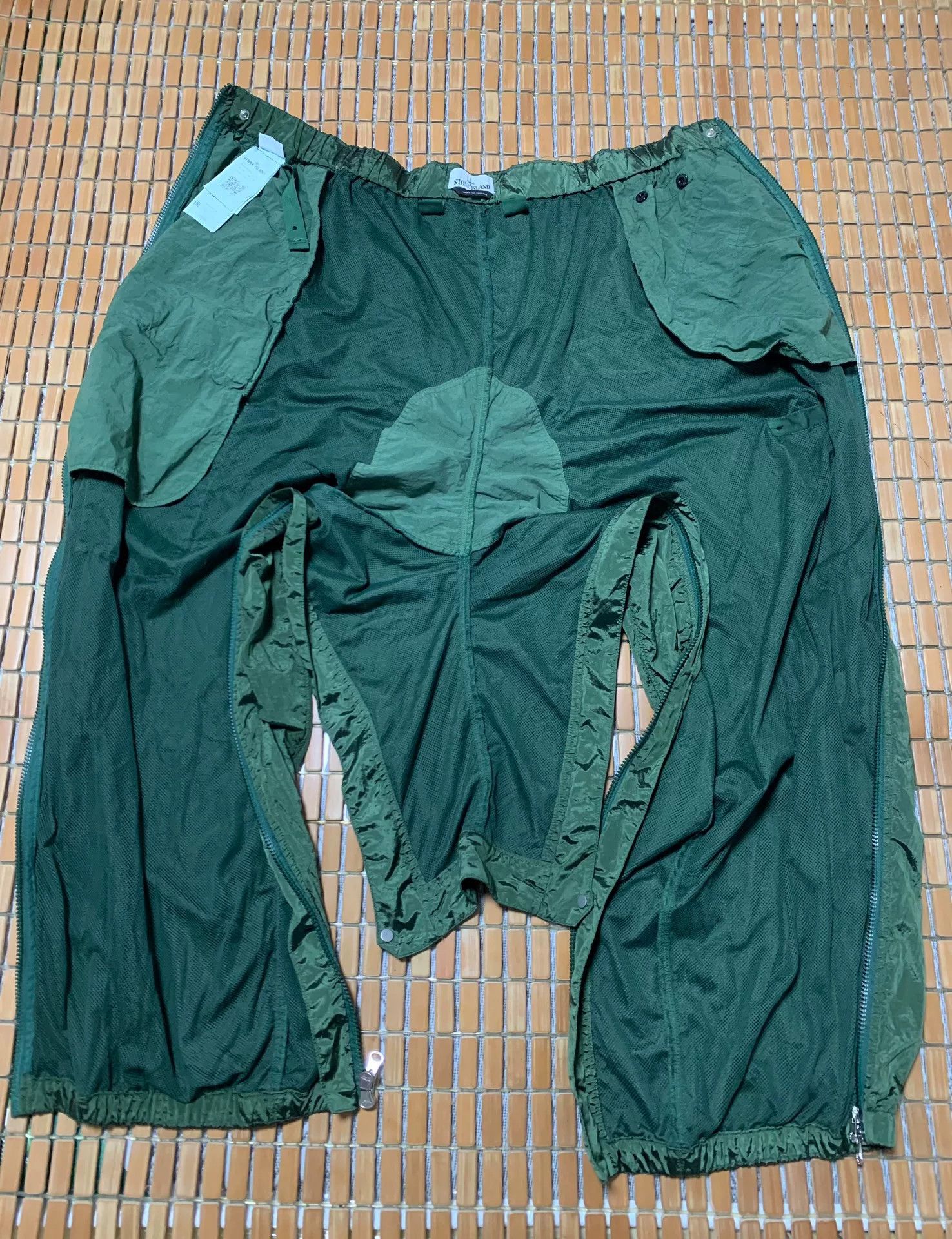 Stone Island Stone Island Metal Nylon Cargo Parachute Pants Size US 32 / EU 48 - 3 Thumbnail