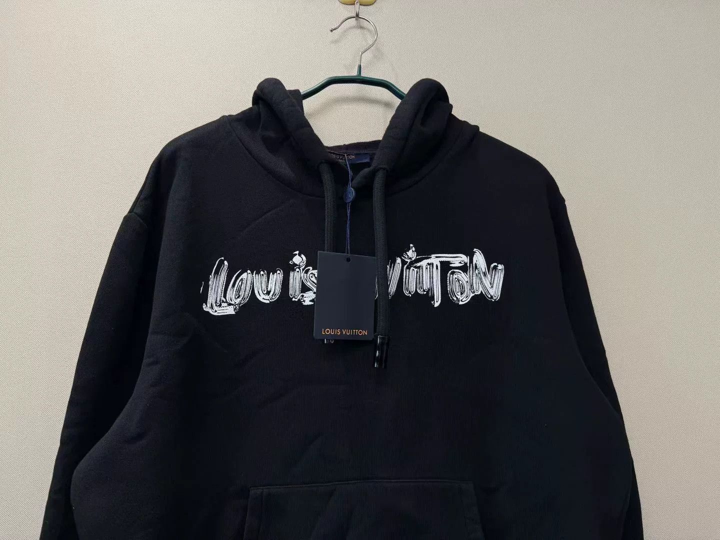 Louis Vuitton Louis Vuitton LV Paint Logo Hoodie Size US XL / EU 56 / 4 - 2 Thumbnail