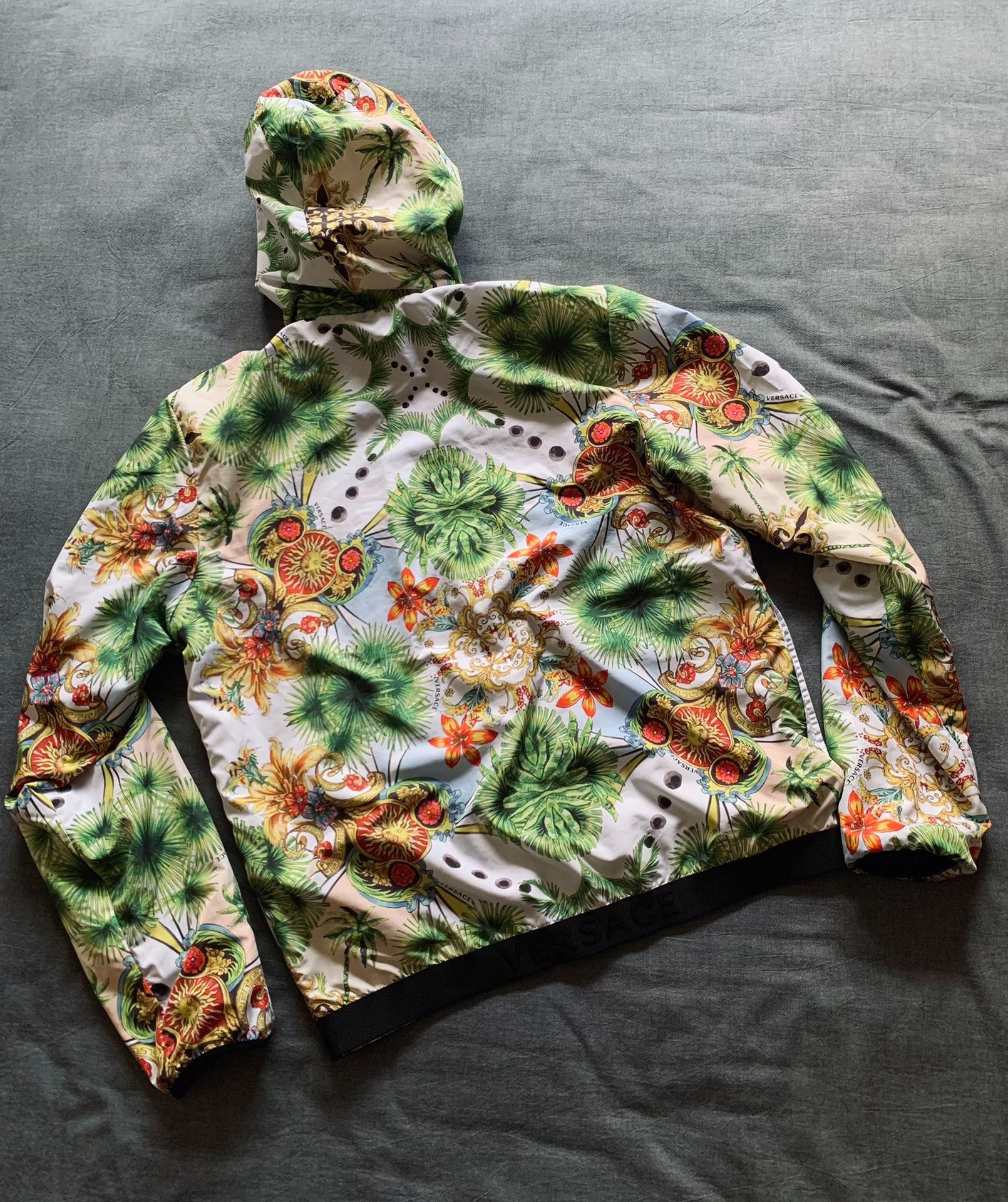 Versace Versace Lightweight Sun Protection Hooded Jacket Size US M / EU 48-50 / 2 - 2 Thumbnail