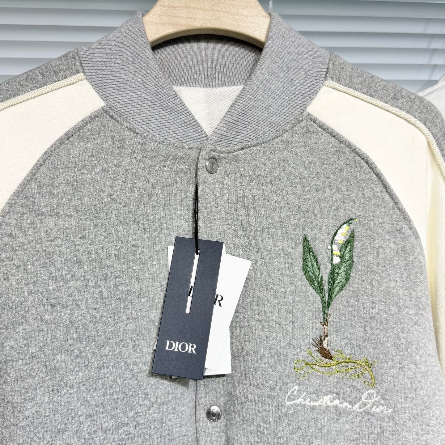 Dior Dior 2025 Pilot Jacket Lily Embroidery Size XS / US 0-2 / IT 36-38 - 3 Thumbnail