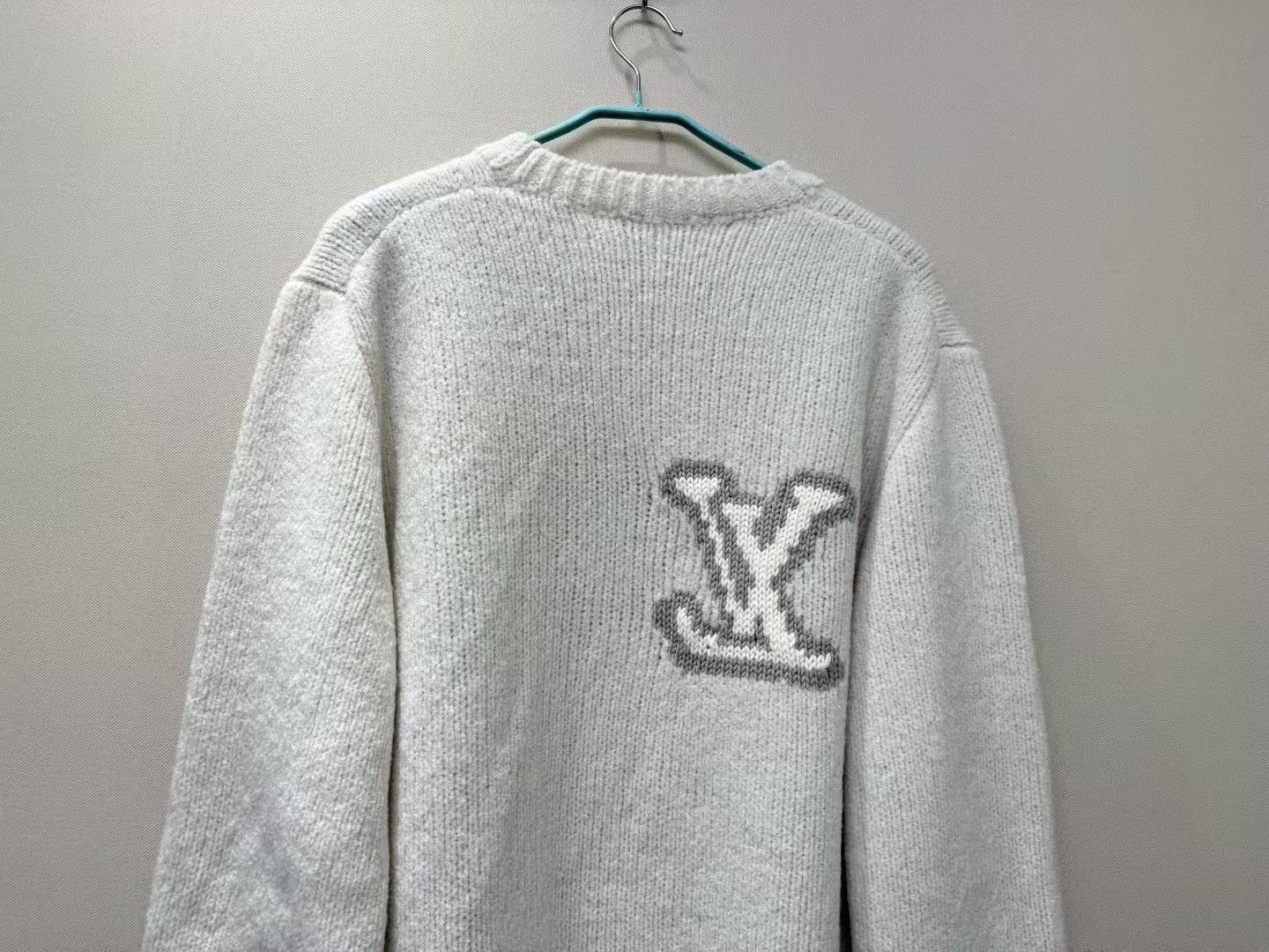 Louis Vuitton Louis Vuitton White Logo Sweater XXL Size US XXL / EU 58 / 5 - 6 Thumbnail