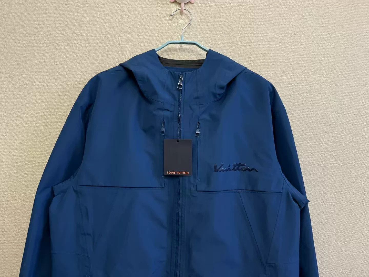 Louis Vuitton Louis Vuitton New Blue Back Logo Jacket Size US L / EU 52-54 / 3 - 2 Thumbnail