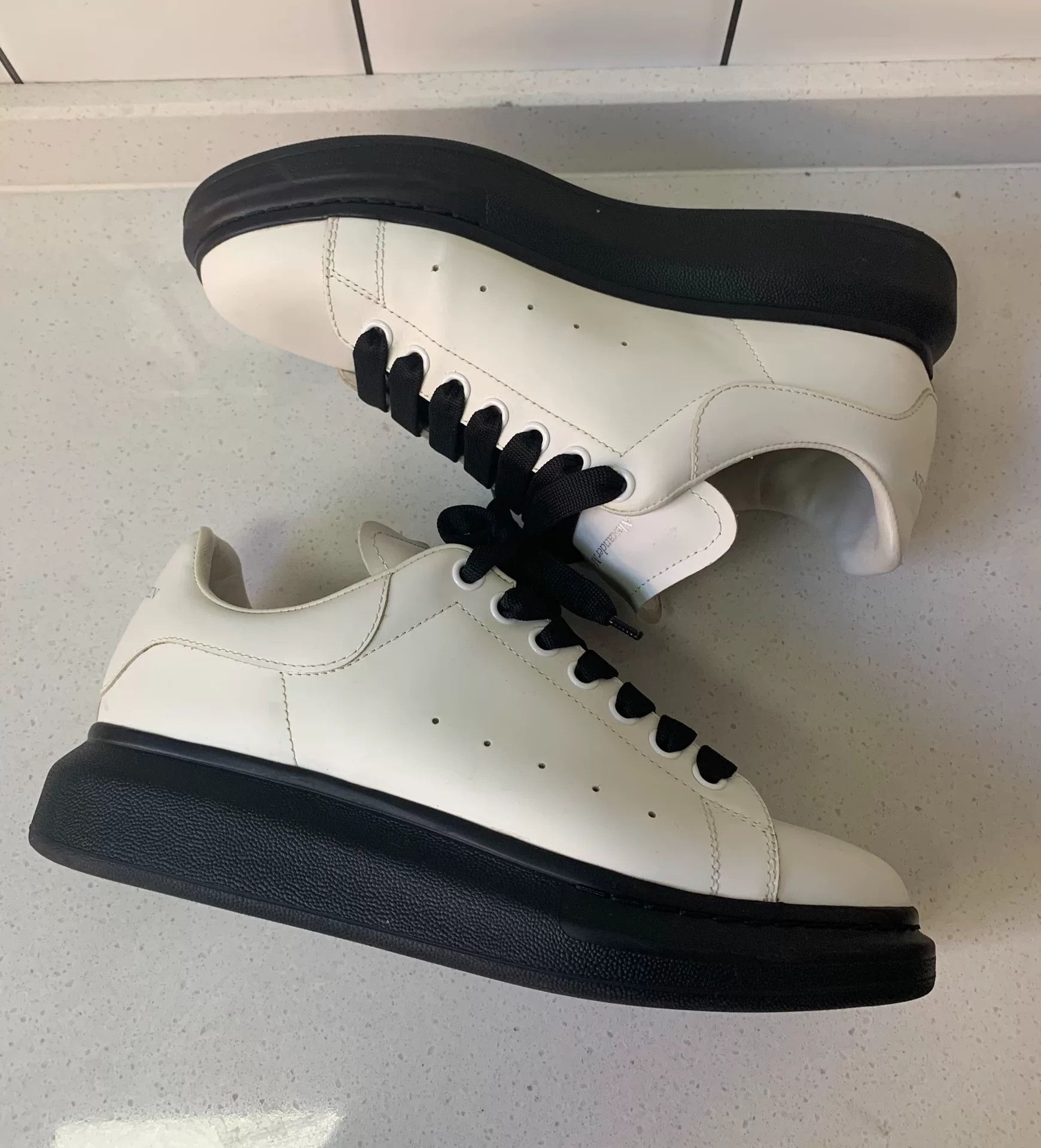 Alexander McQueen Alexander McQueen Platform Sneakers Size US 8 / EU 41 - 3 Thumbnail