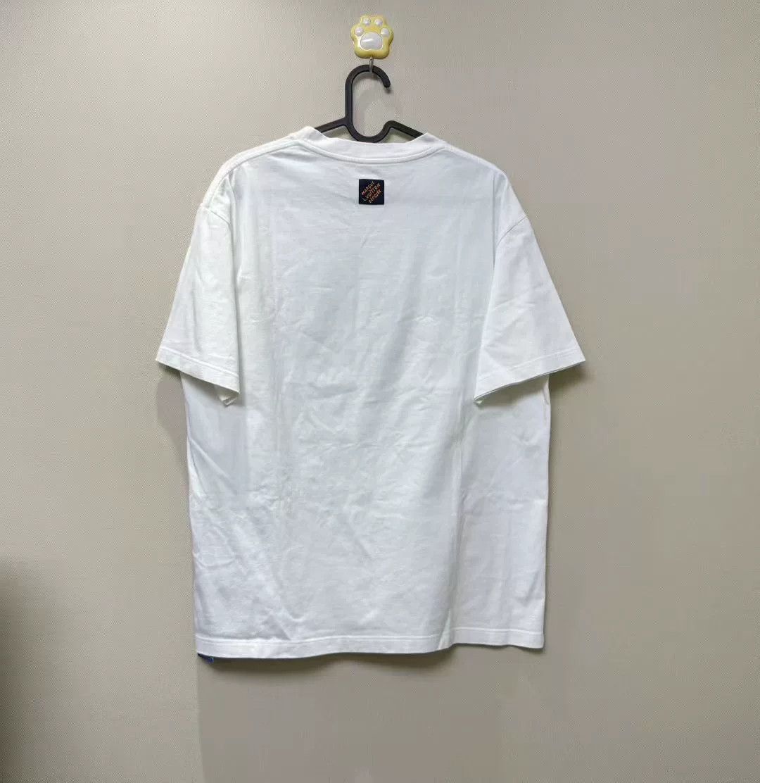 Louis Vuitton Louis Vuitton White Glitter Logo Short Sleeve Size L / US 10 / IT 46 - 4 Thumbnail