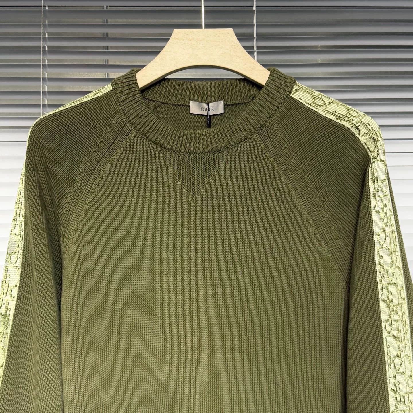 Dior DIOR XS Knit Sweater with Arm Logo Size XS / US 0-2 / IT 36-38 - 3 Thumbnail
