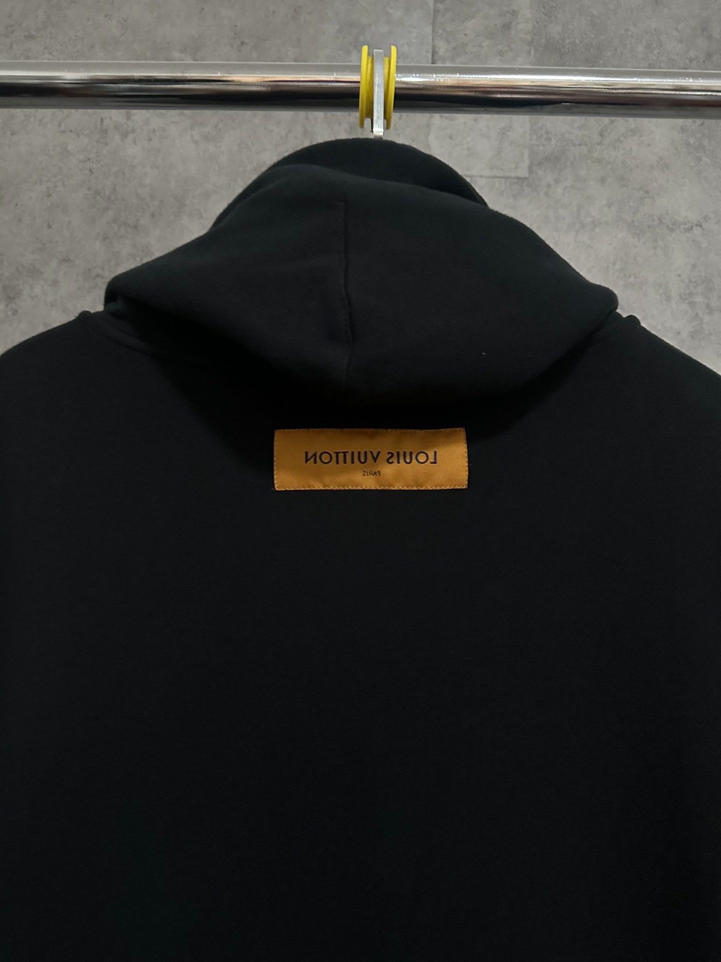 Louis Vuitton Louis Vuitton Graffiti Logo Black Hoodie Size US L / EU 52-54 / 3 - 5 Thumbnail