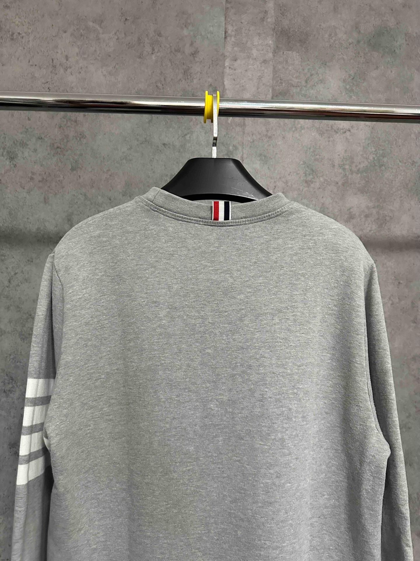 Thom Browne Thom Browne Classic Gray Four-Stripe Crewneck Sweatshirt Size US XL / EU 56 / 4 - 6 Thumbnail