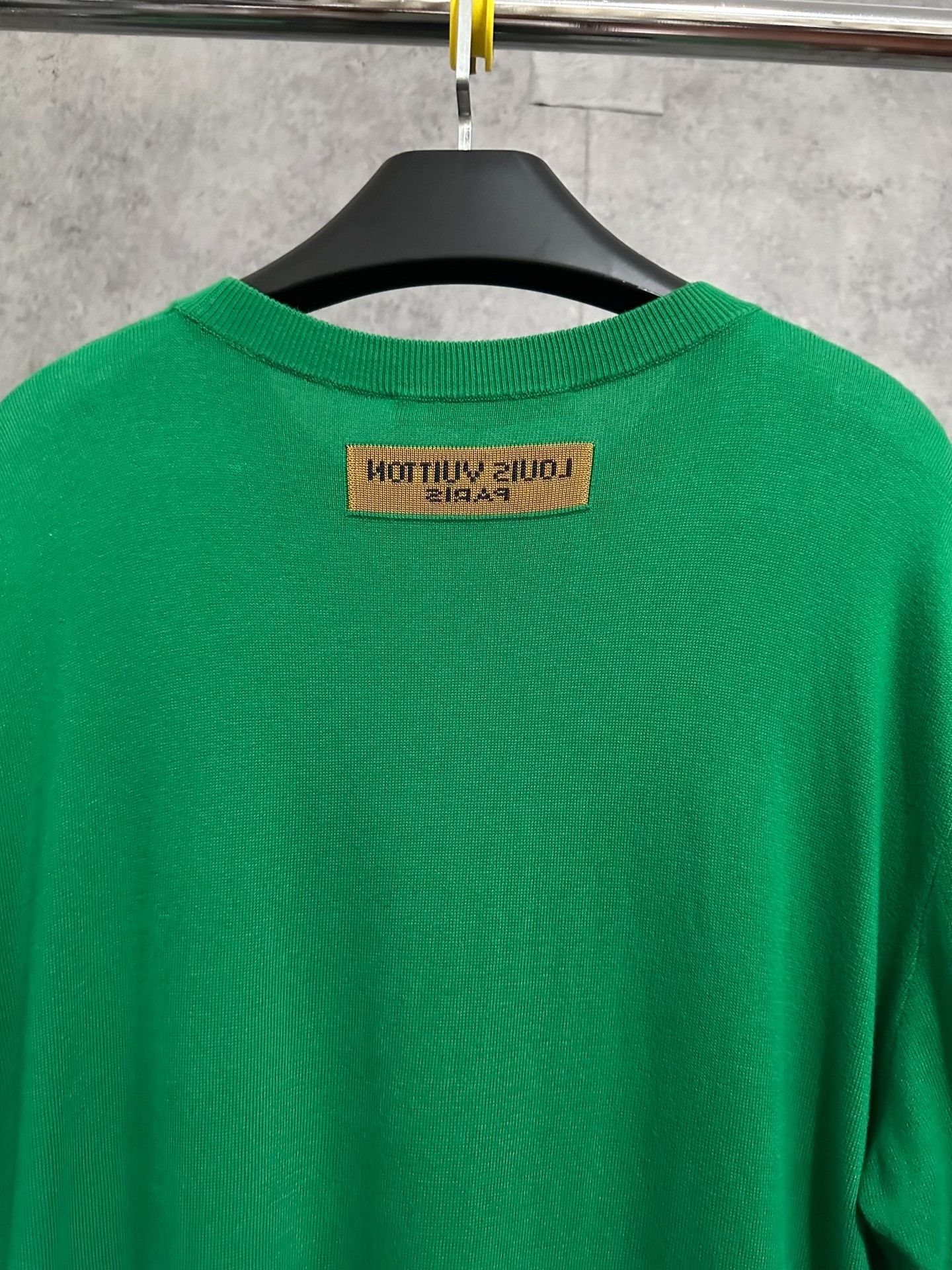 Louis Vuitton Louis Vuitton Knit Logo Short Sleeve T-shirt Size US XL / EU 56 / 4 - 5 Thumbnail