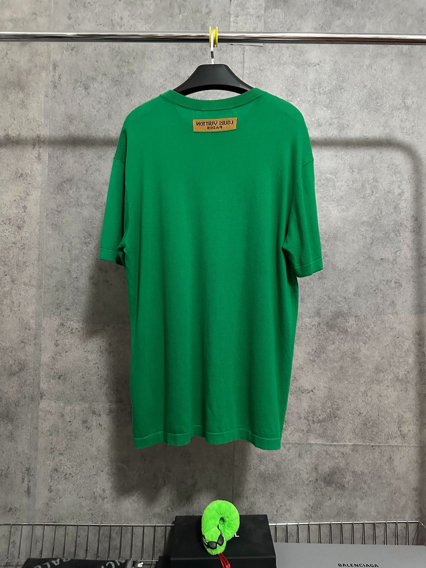 Louis Vuitton Louis Vuitton Knit Logo Short Sleeve T-shirt Size US XL / EU 56 / 4 - 4 Thumbnail