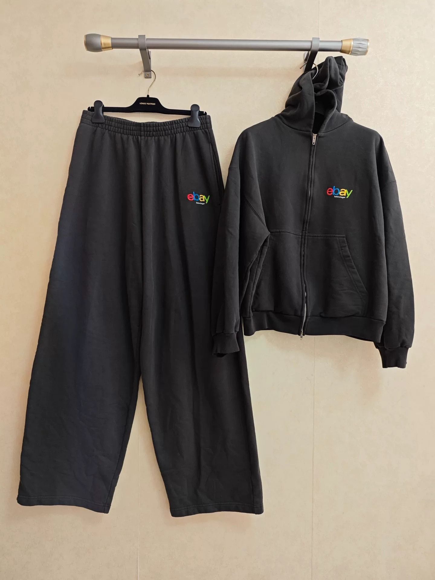 Balenciaga Balenciaga eBay Co-Branded Flocked Logo Black Sweatpants Size US 30 / EU 46 - 5 Thumbnail