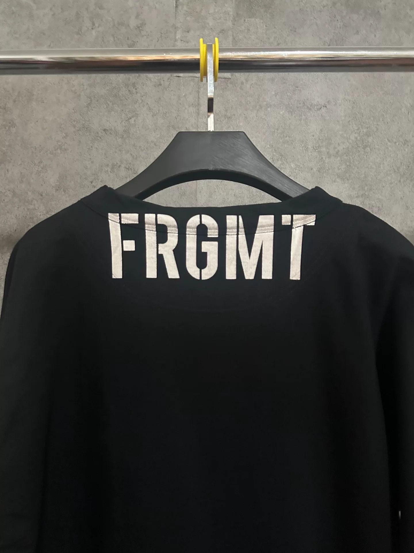 Louis Vuitton Louis Vuitton Fragment Collaboration Logo T-shirt Size US XL / EU 56 / 4 - 5 Thumbnail