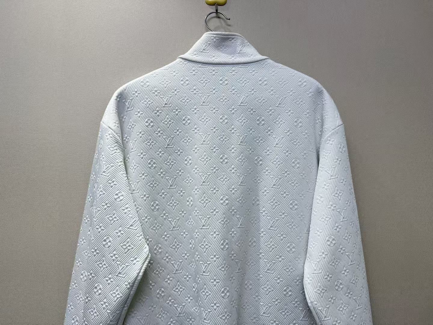 Louis Vuitton Louis Vuitton Embossed Logo Jacket Size US XXL / EU 58 / 5 - 5 Thumbnail