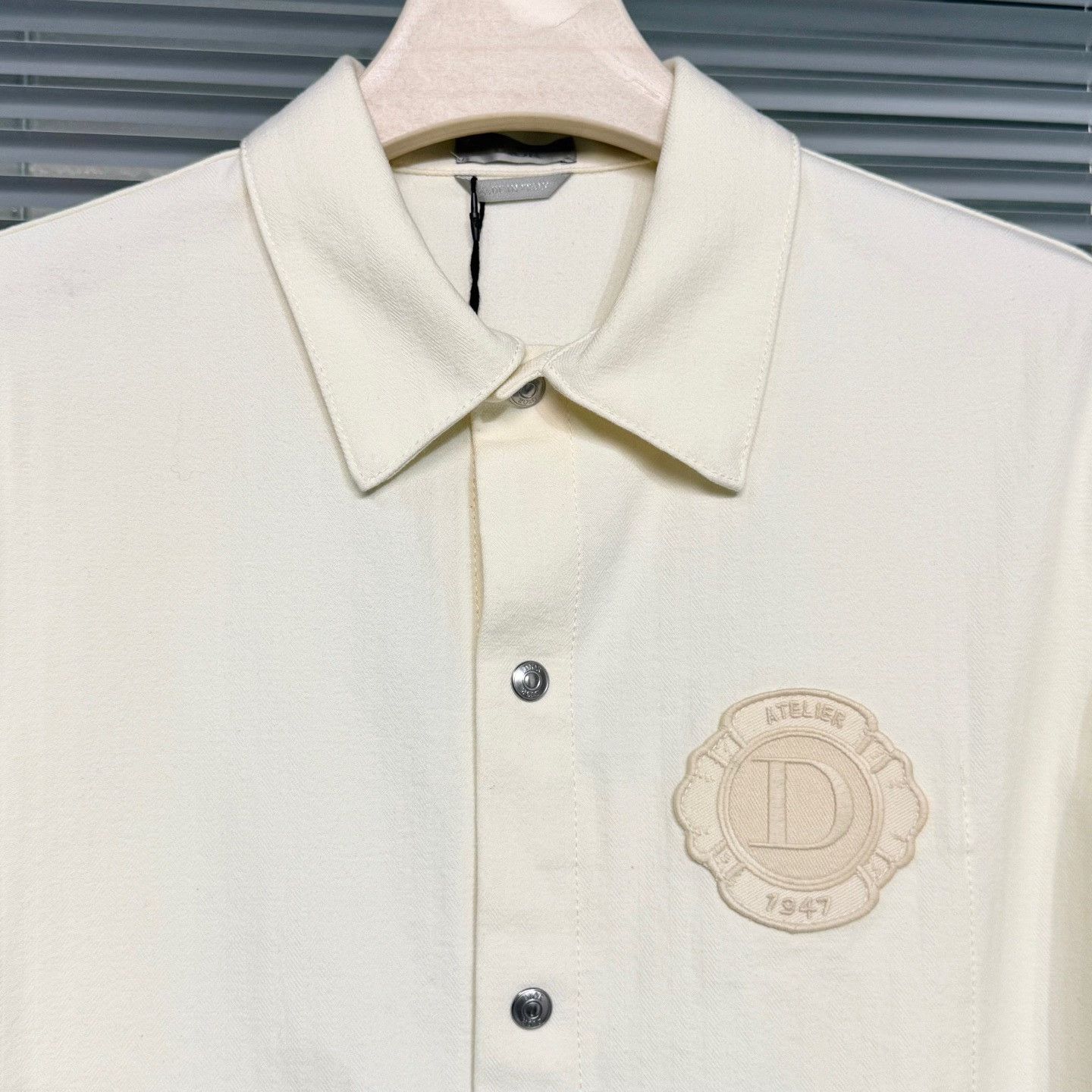 Dior Dior SS24 Embroidered Logo Beige Shirt Jacket Size US S / EU 44-46 / 1 - 3 Thumbnail