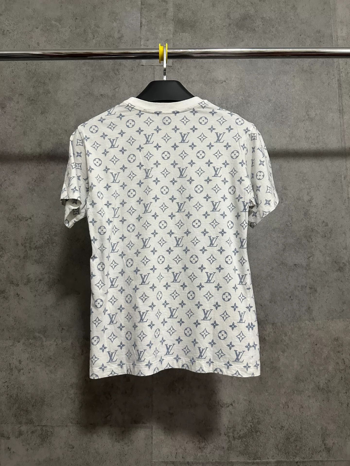 Louis Vuitton Louis Vuitton Monogram Short-Sleeve T-Shirt Size XS / US 0-2 / IT 36-38 - 4 Thumbnail