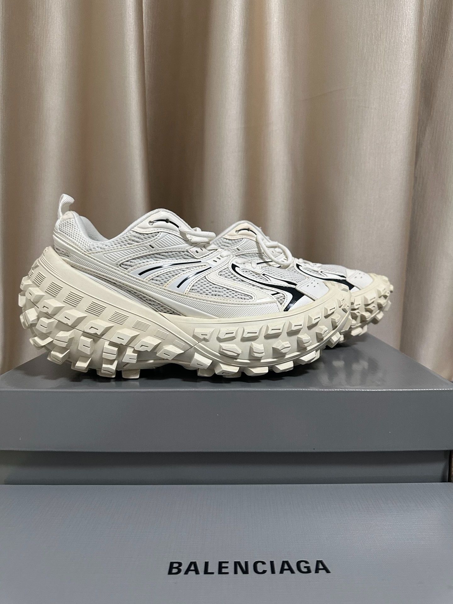 Balenciaga Balenciaga Defender Sneakers Size US 9 / EU 42 - 5 Thumbnail