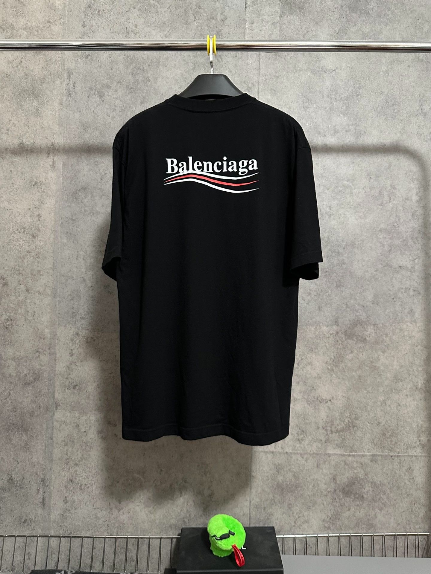 Balenciaga Balenciaga Coke Print Logo Short-Sleeve T-Shirt Size US XS / EU 42 / 0 - 4 Thumbnail